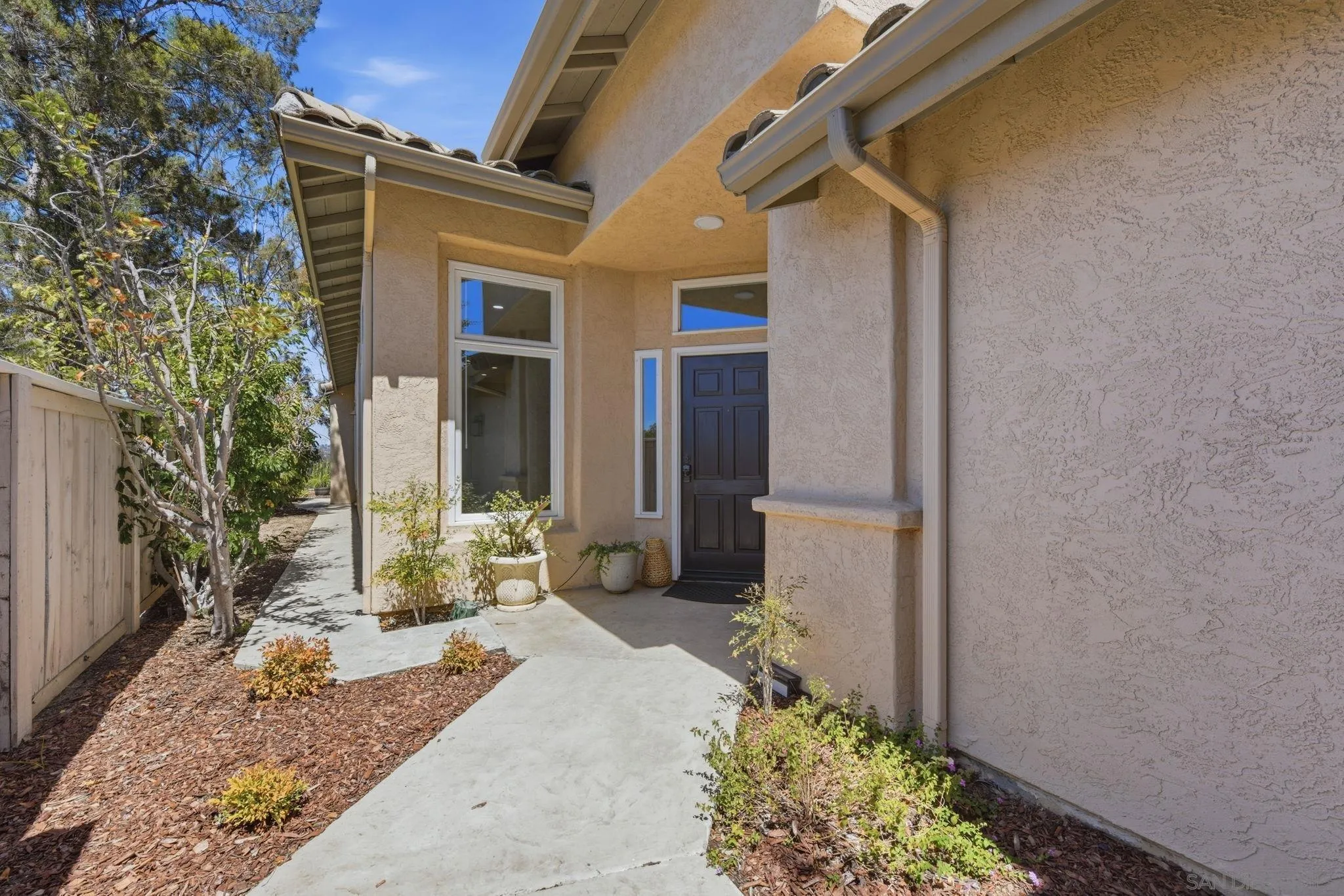 804 Calle Montera, Escondido, CA 92025 - Photo 4 of 50, Escondido, CA