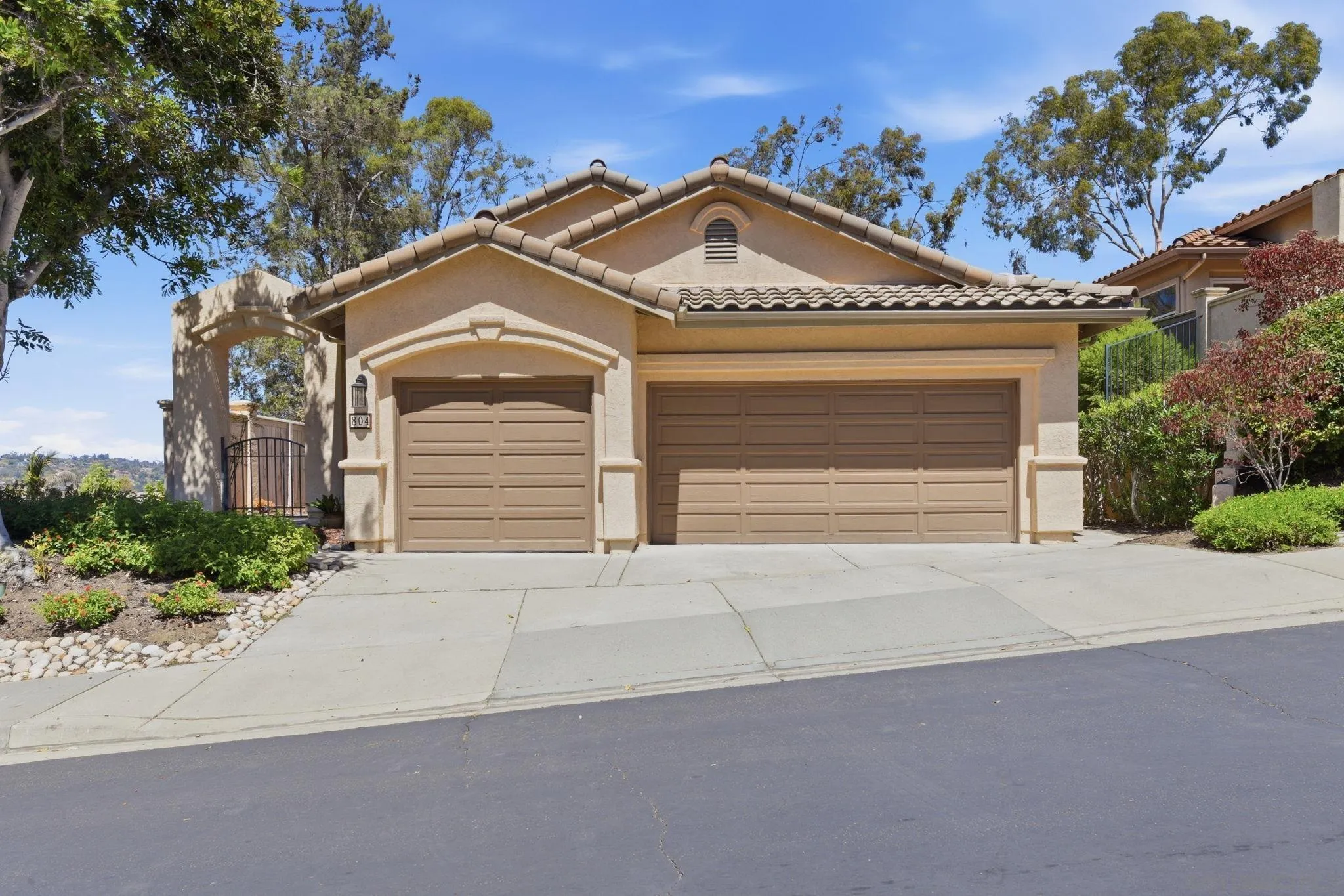 804 Calle Montera, Escondido, CA 92025 - Photo 2 of 50, Escondido, CA