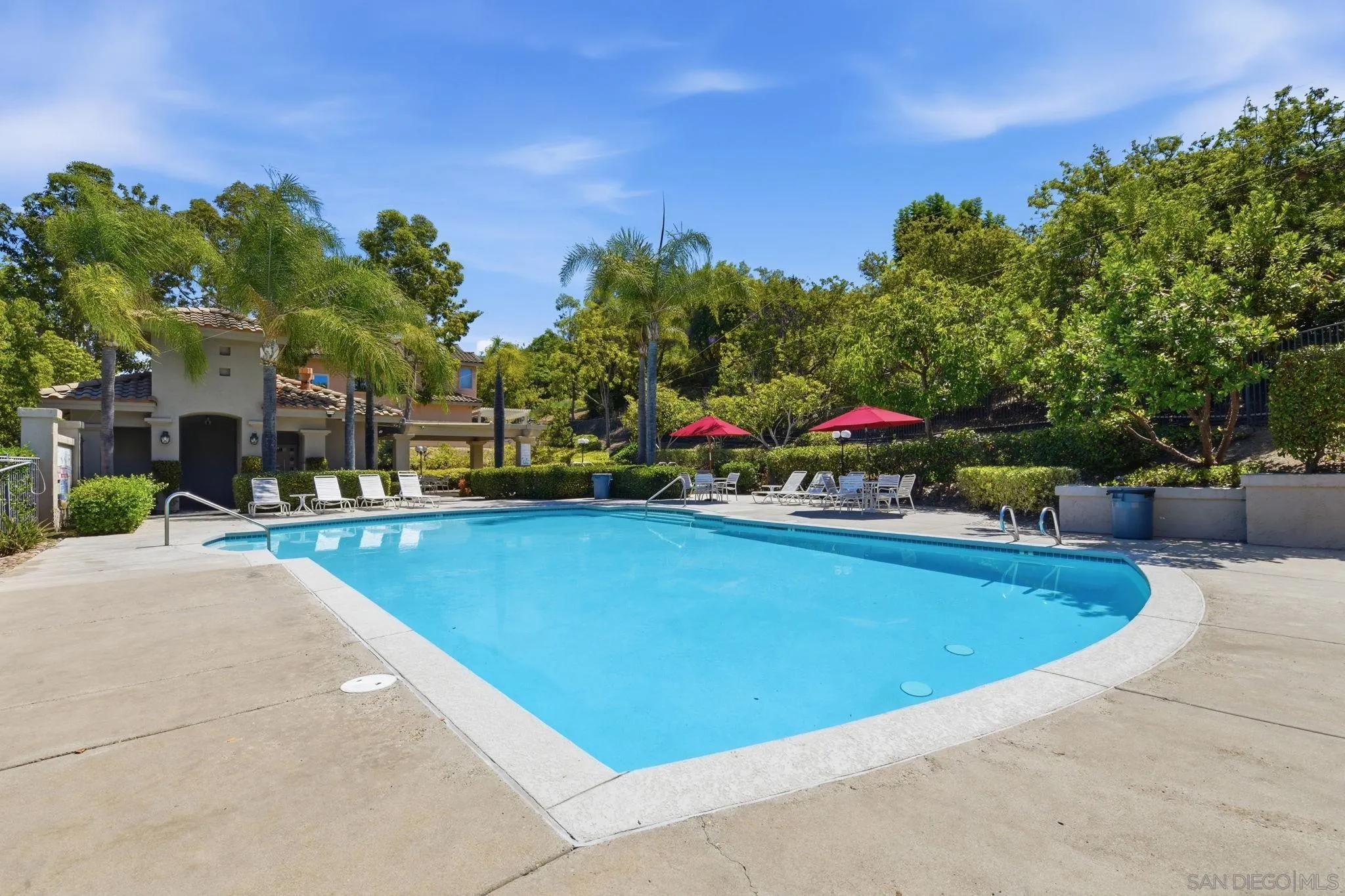 https://cdn.realtyfeed.com/cdn/127/260021698/ef5949d94fc1cdf6dabc525c00691602.webp