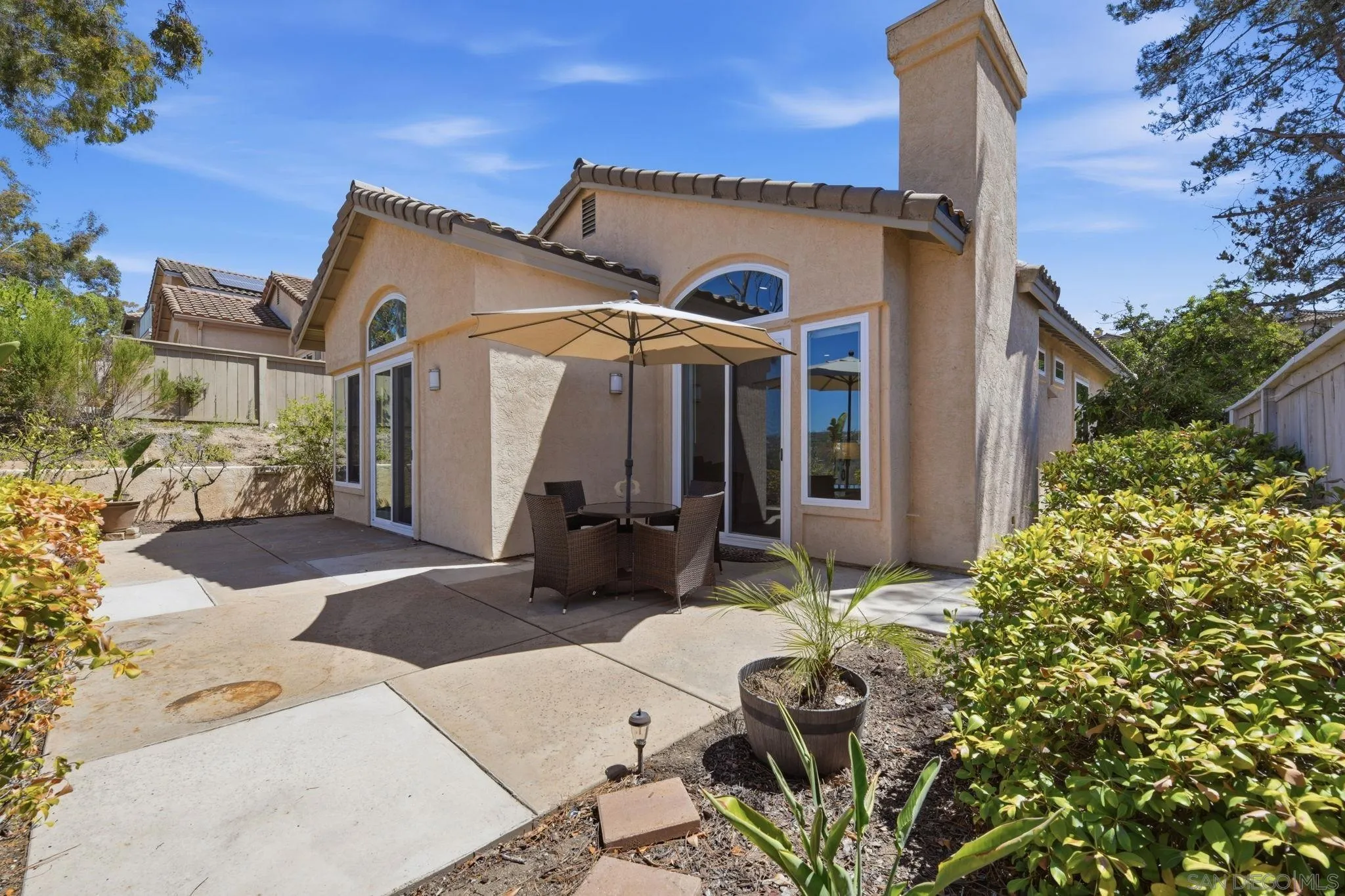 https://cdn.realtyfeed.com/cdn/127/260021698/fa87e86d7256ddd2ec374cabe6e88f85.webp