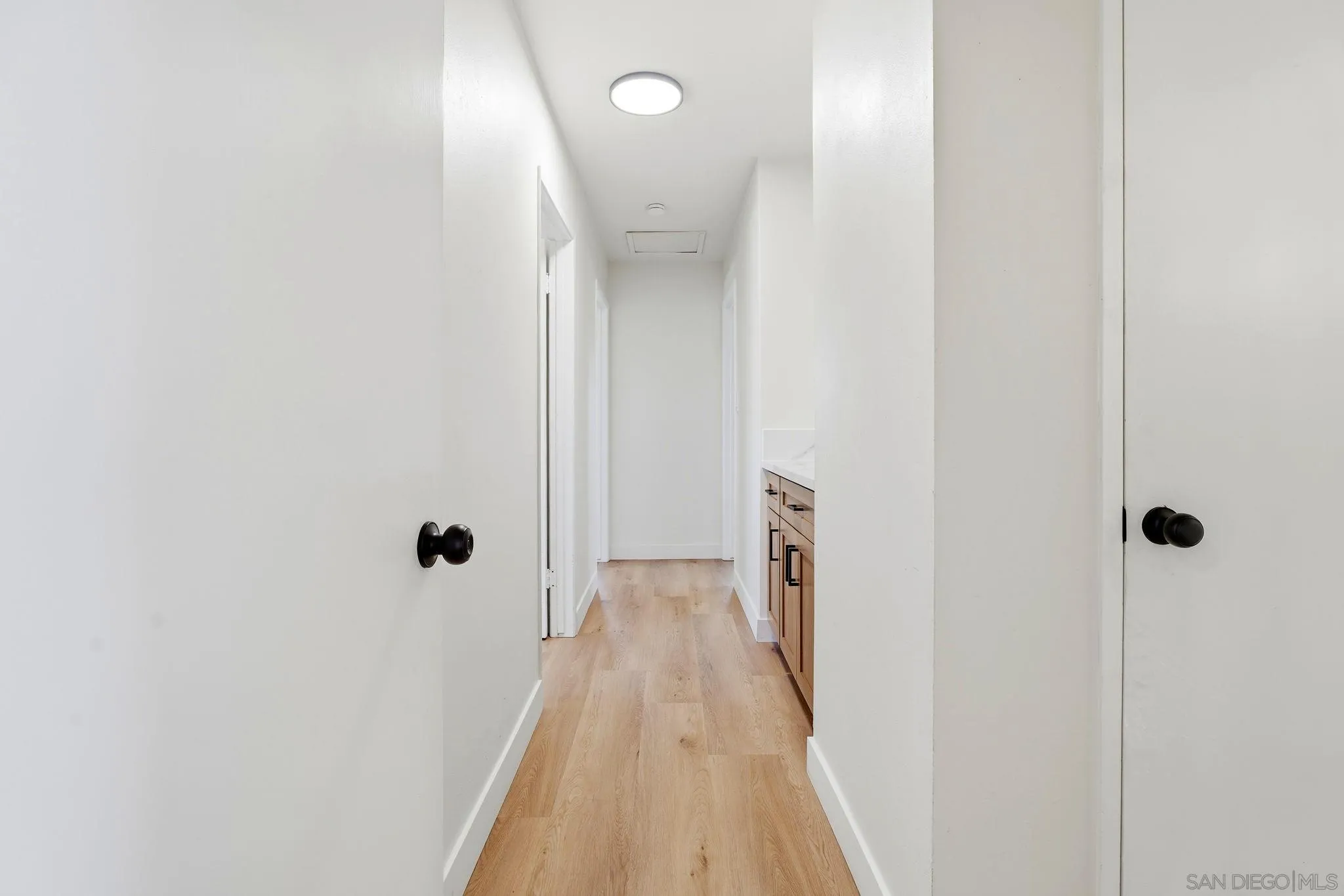 https://cdn.realtyfeed.com/cdn/127/260021722/6b33f409d983c37092e4d732f7039d36.webp