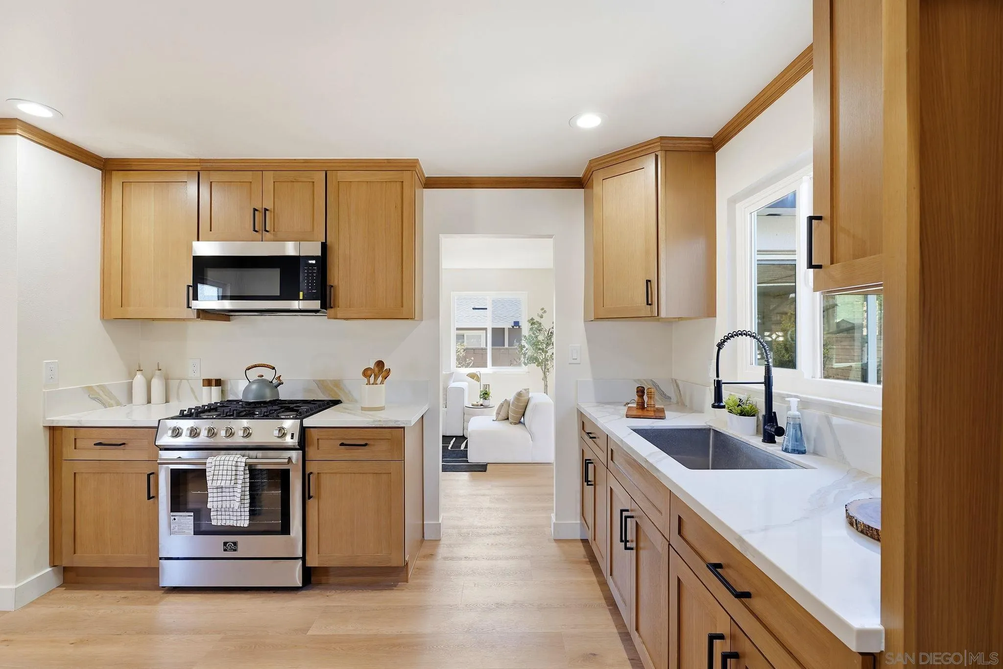 https://cdn.realtyfeed.com/cdn/127/260021722/a20a93d968a8990205968d33925ba207.webp