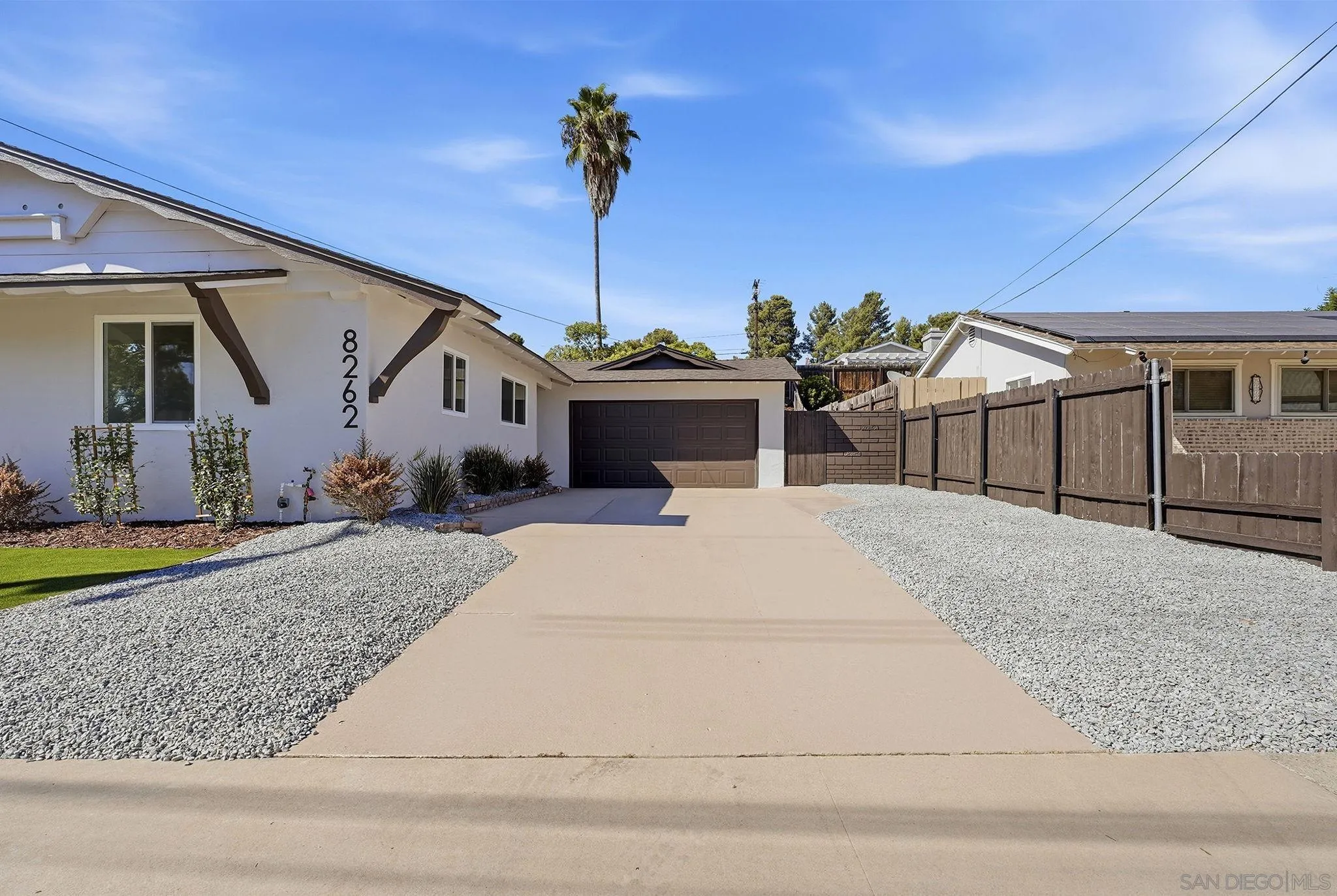 https://cdn.realtyfeed.com/cdn/127/260021722/b0ee24e43d35aa25dac37b1de78eace1.webp