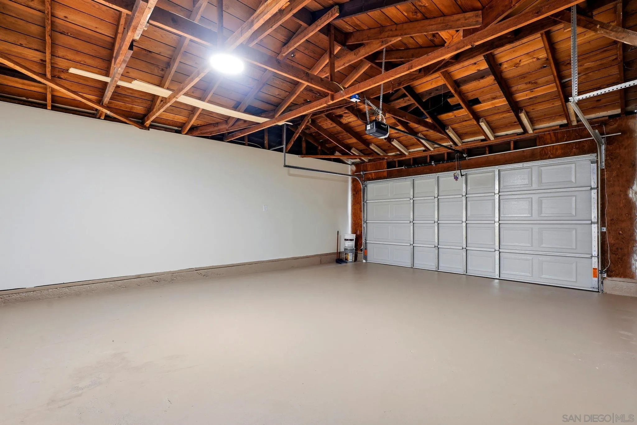 https://cdn.realtyfeed.com/cdn/127/260021722/b7f76225ee9da9866dd734140fcb2179.webp