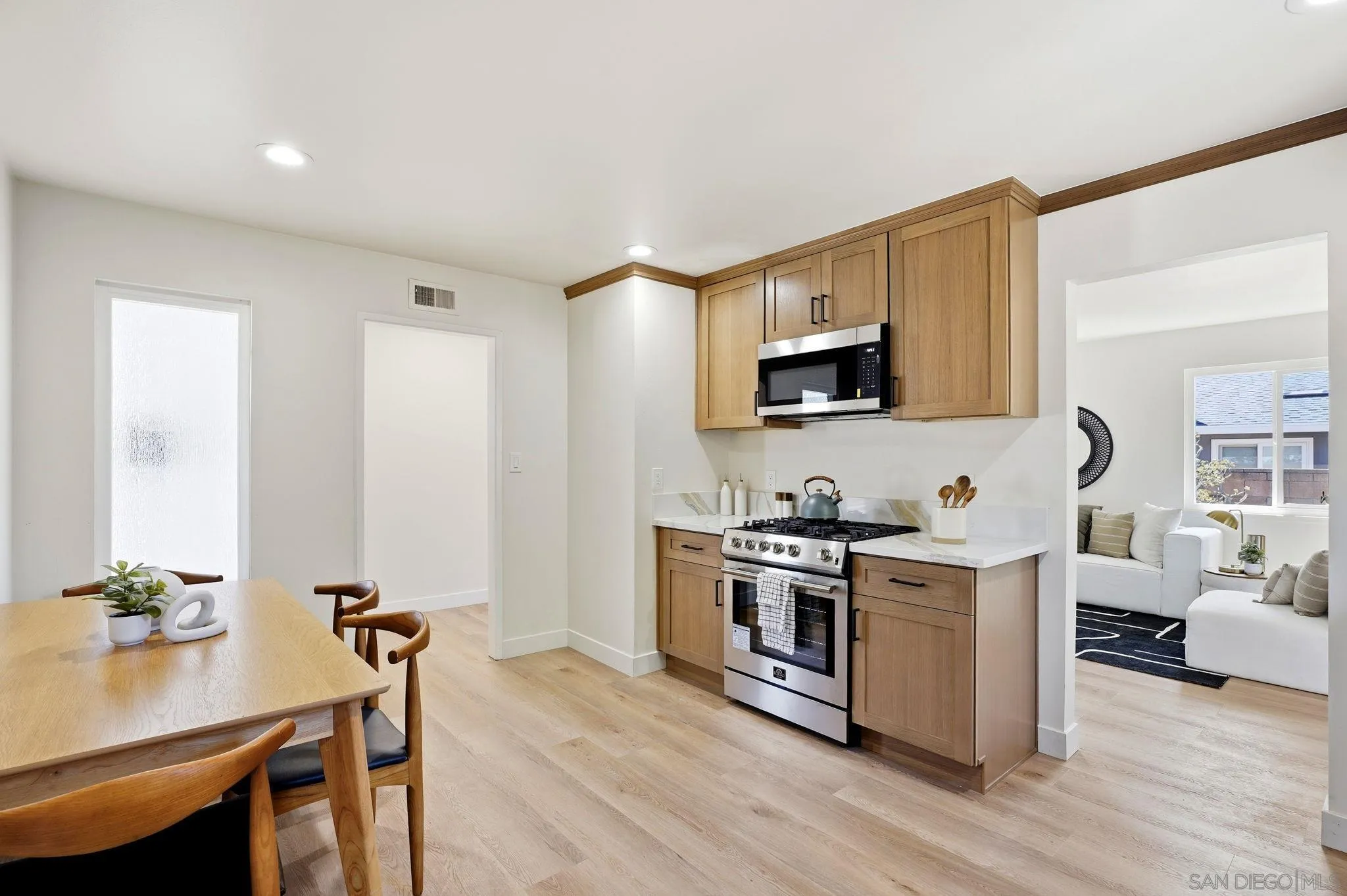 https://cdn.realtyfeed.com/cdn/127/260021722/e16a4132f283c720b23c2393cb4f3802.webp
