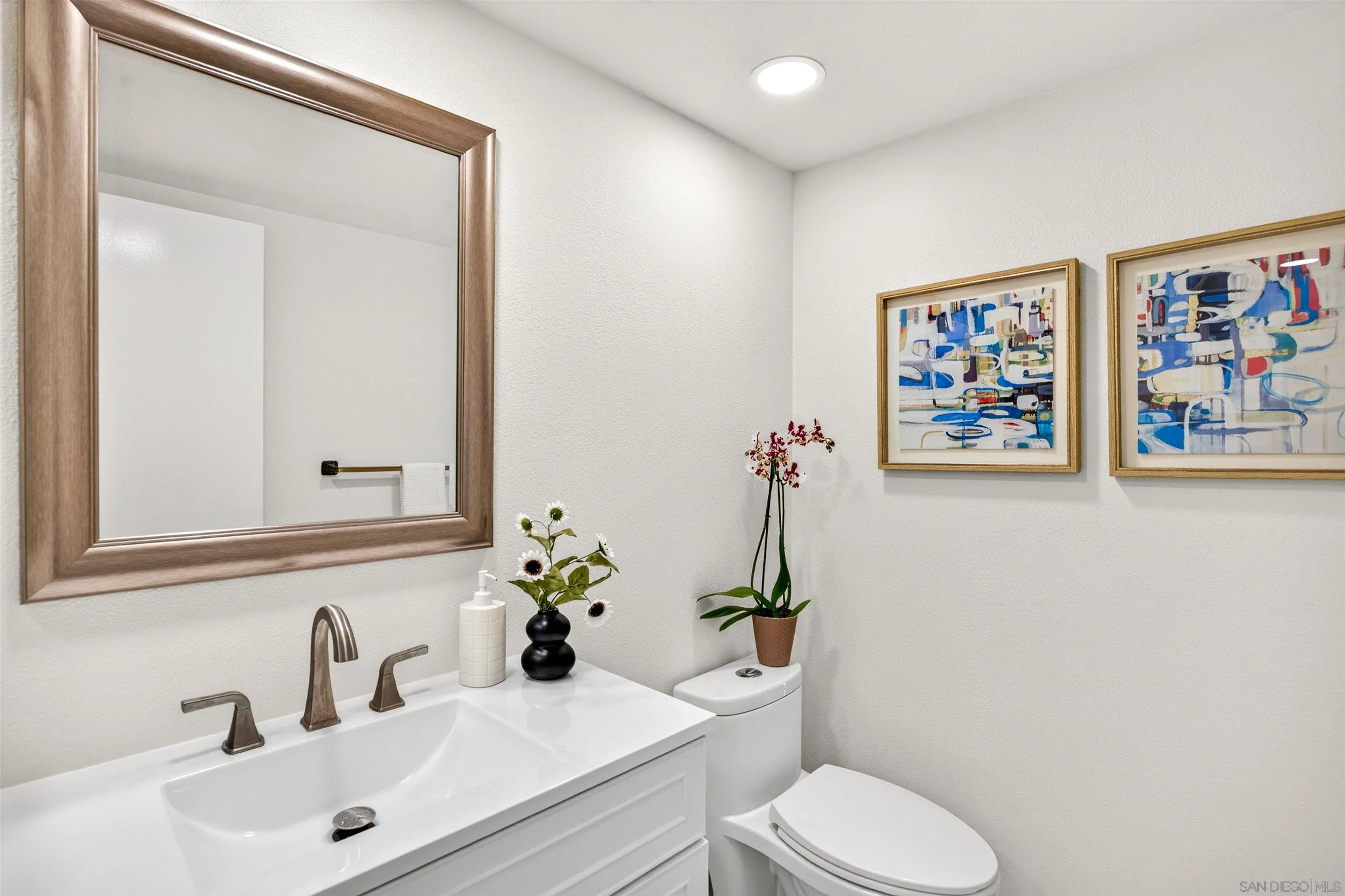 https://cdn.realtyfeed.com/cdn/127/260021724/7631a6cf076616c9120167fda63cdbd6.webp