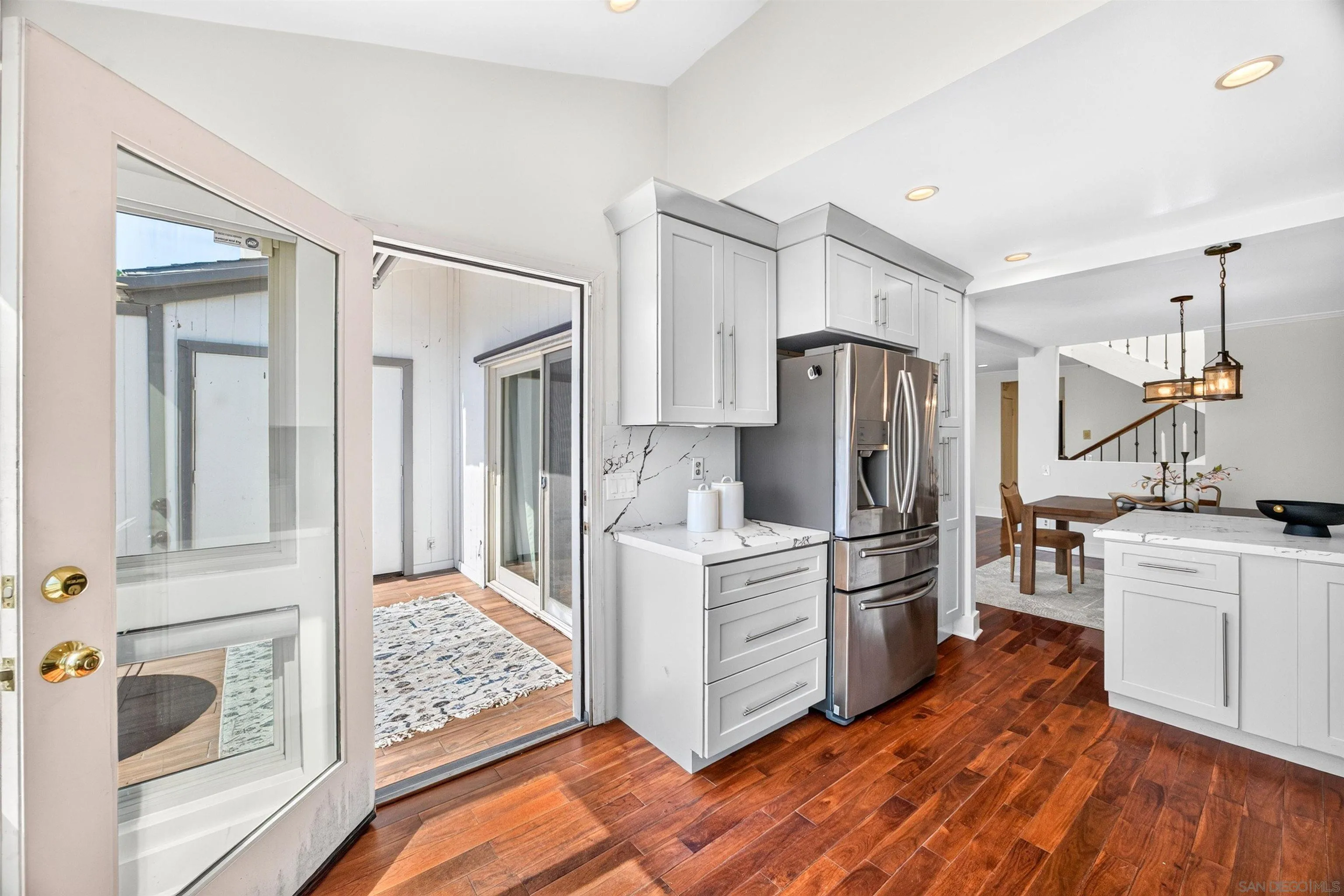 https://cdn.realtyfeed.com/cdn/127/260021724/993a0ca3d45bcb2d6a8125013a6a858b.webp