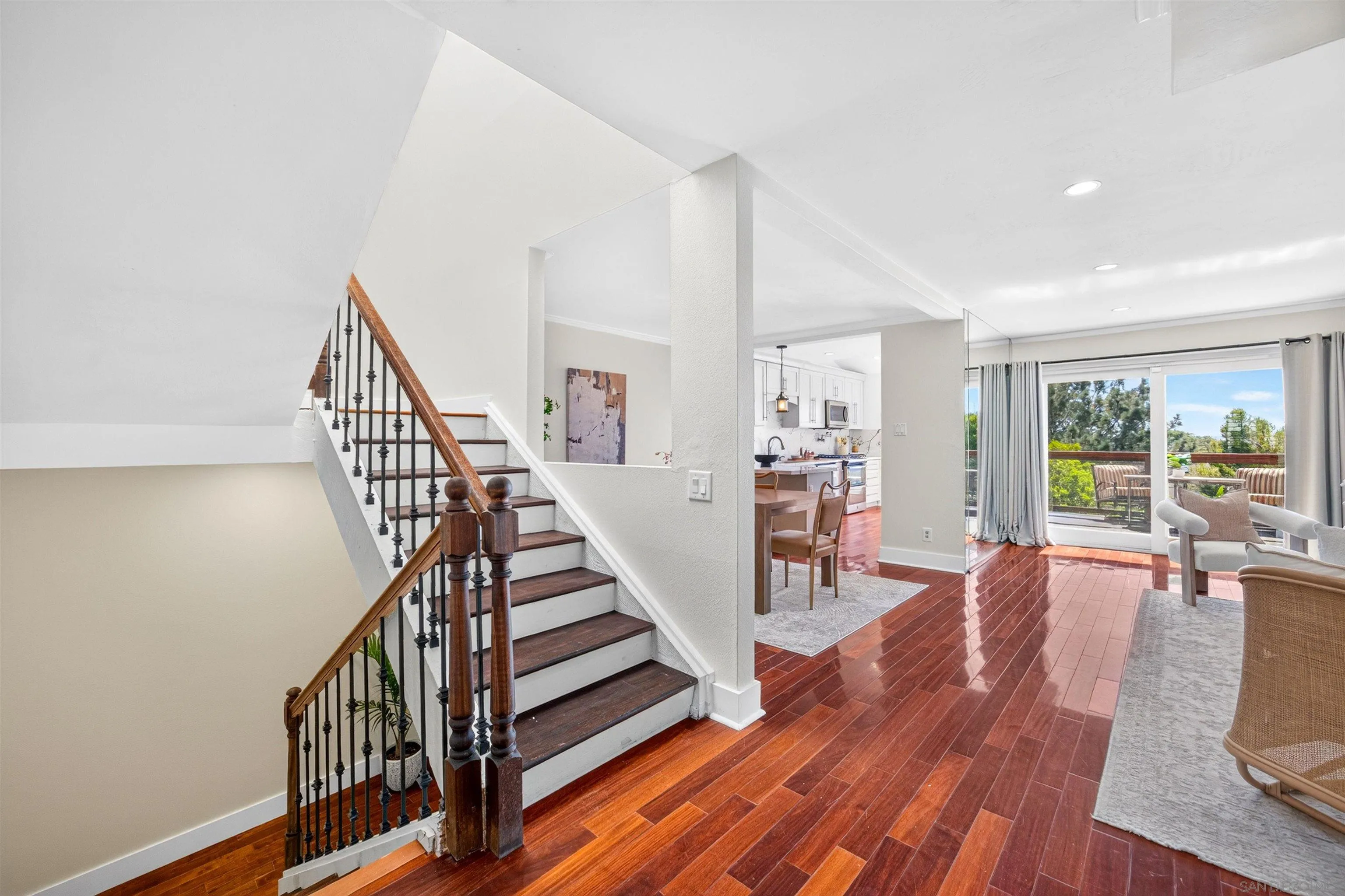 https://cdn.realtyfeed.com/cdn/127/260021724/e704c5b26877cfc07578dc90018d7db1.webp