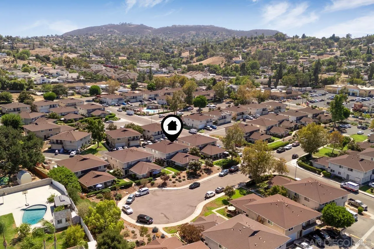https://cdn.realtyfeed.com/cdn/127/260021728/5bc96f71b530ee1a2d889a0f0bd45696.webp