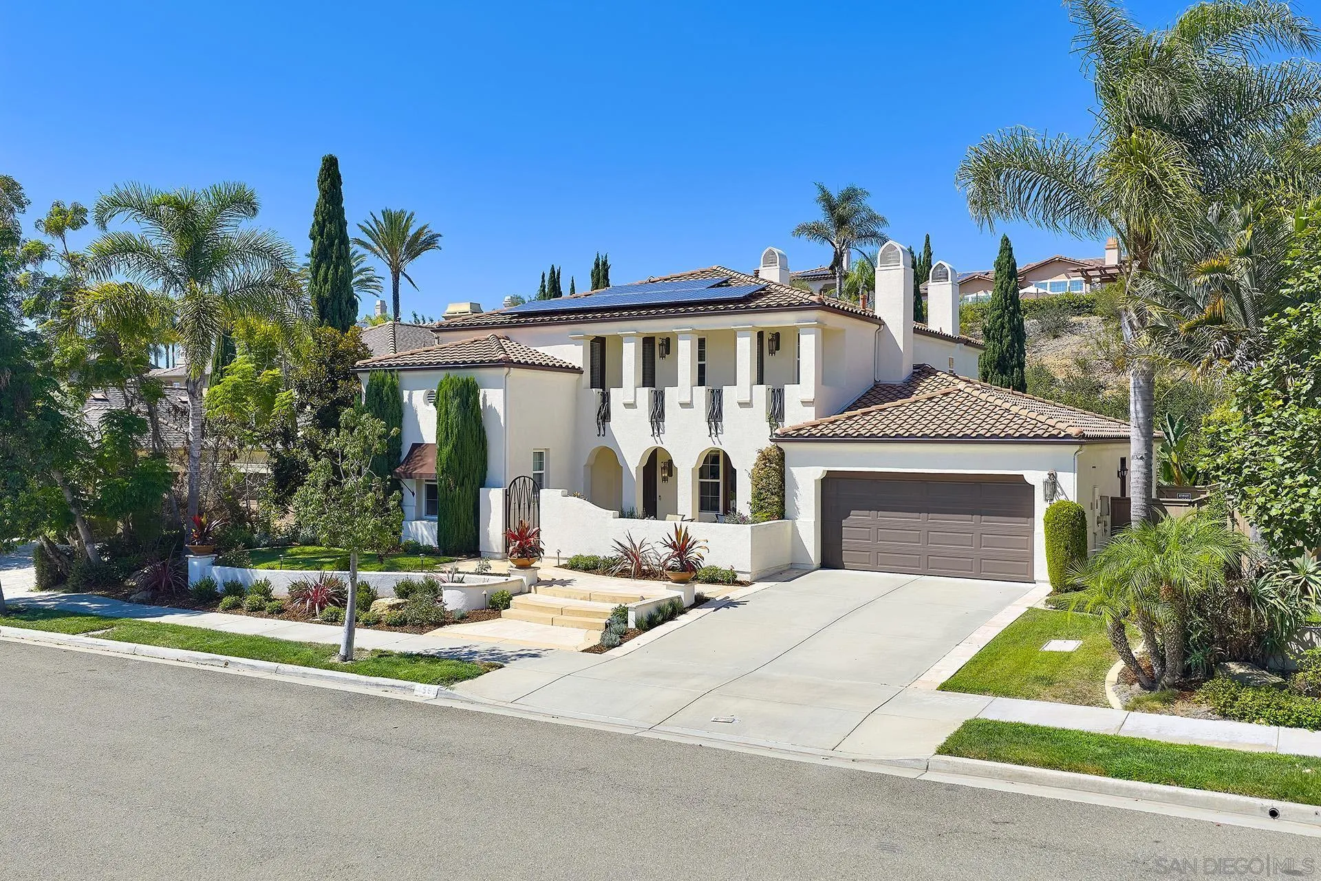https://cdn.realtyfeed.com/cdn/127/260021729/9c1ee19adb1a77dba17c8a0e3eb60d5e.webp