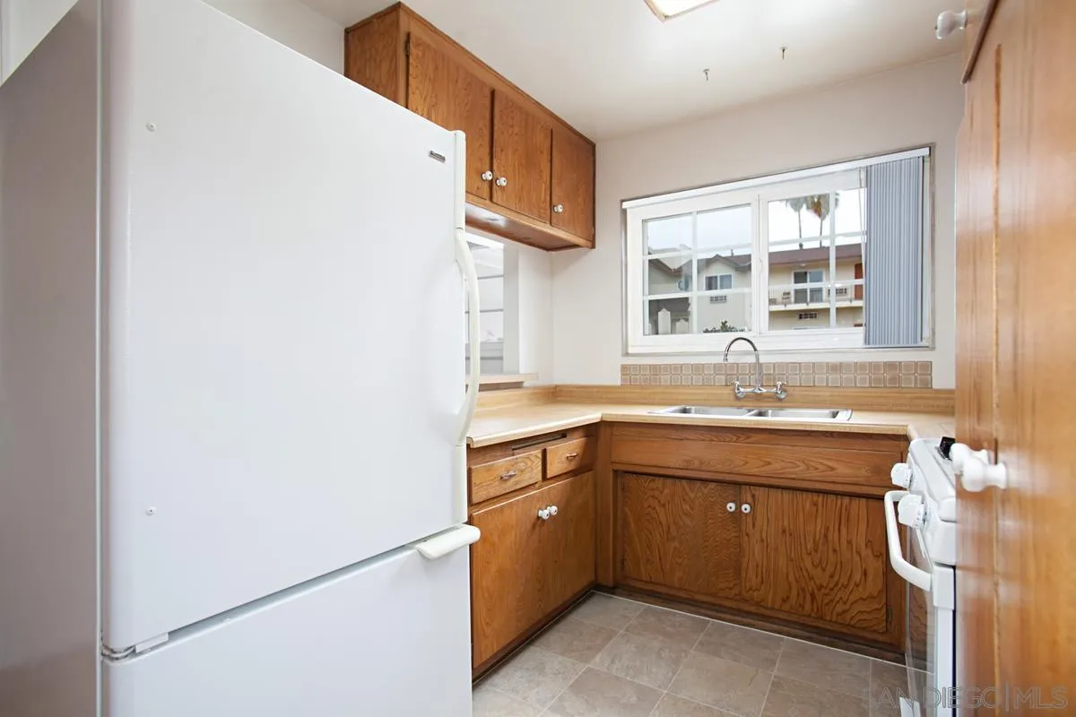 https://cdn.realtyfeed.com/cdn/127/260021731/0d1e34f69a871a5fe1abe0990cb00a63.webp