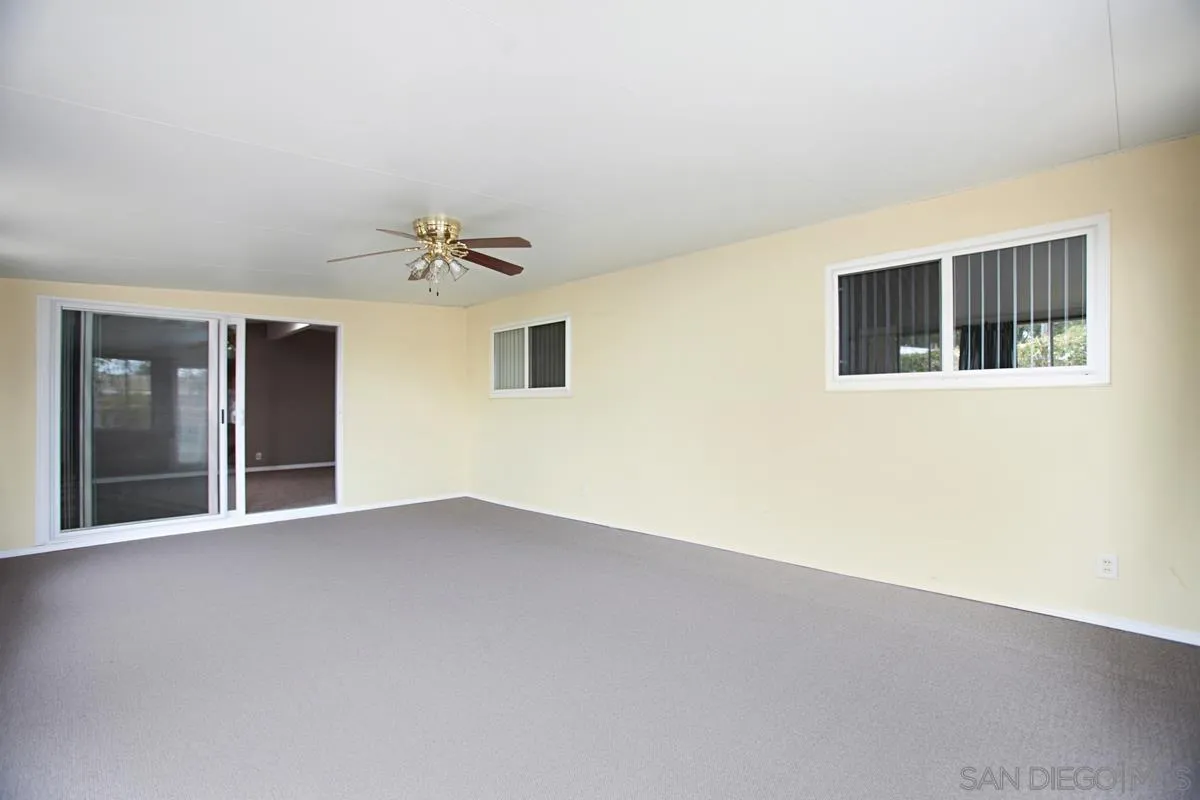 https://cdn.realtyfeed.com/cdn/127/260021731/3035eaacd7c087181cc10af649fa6c49.webp