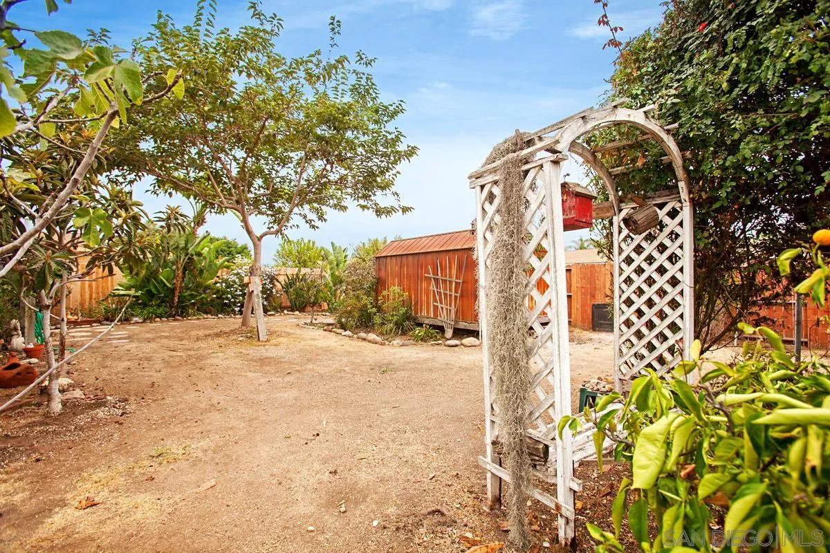 https://cdn.realtyfeed.com/cdn/127/260021731/702b5a34d50ce90831039a8ad37c735c.webp