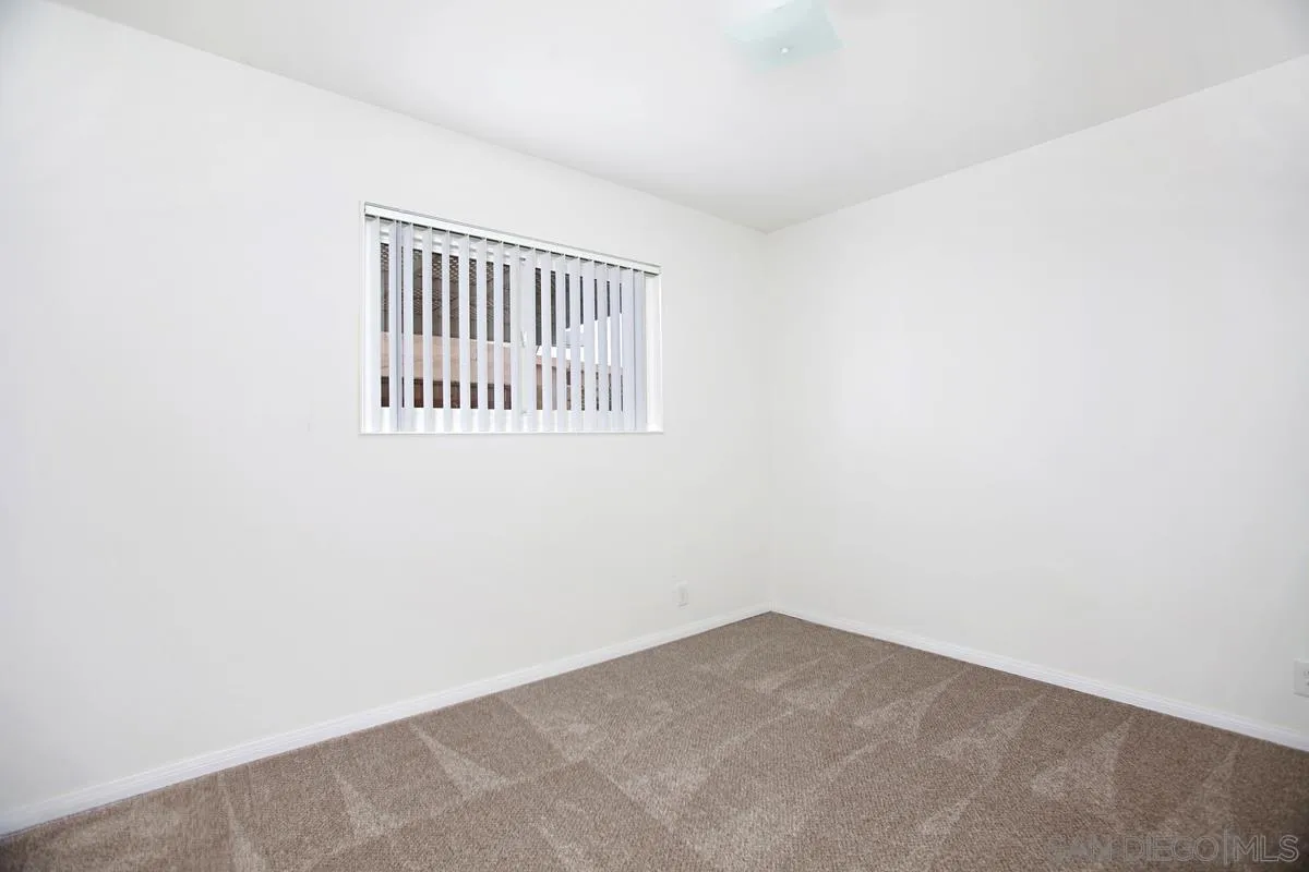 https://cdn.realtyfeed.com/cdn/127/260021731/79a67c2dfe59d31ecf6576cd3a75c561.webp