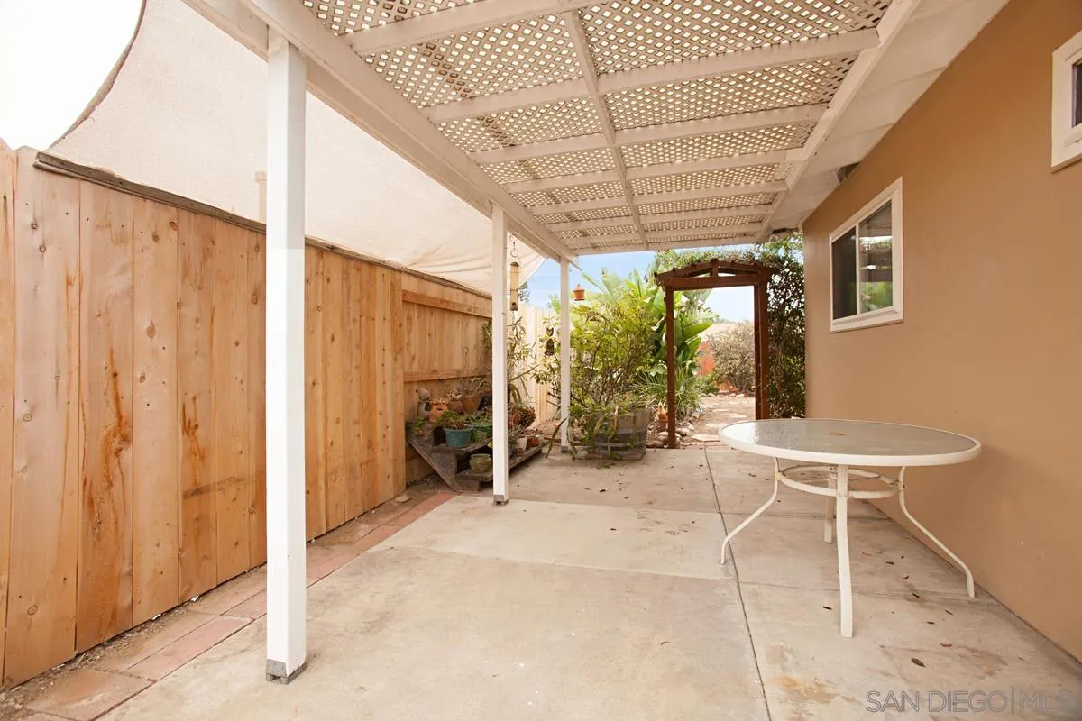 https://cdn.realtyfeed.com/cdn/127/260021731/c82aa22d38a9fdba43c95cc9fdc6dbb6.webp