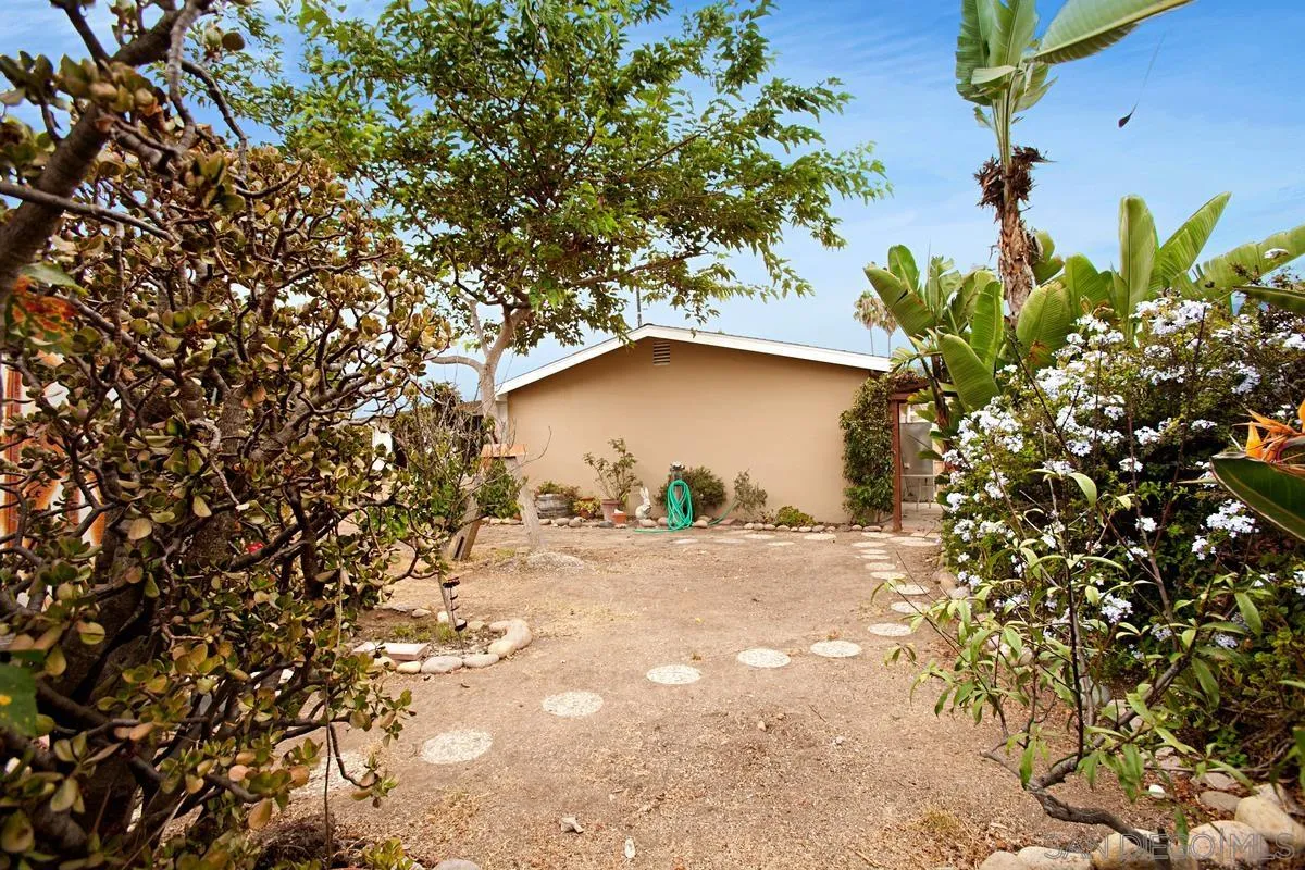 https://cdn.realtyfeed.com/cdn/127/260021731/dd532a8dad48af0306ee4c87d9abe956.webp
