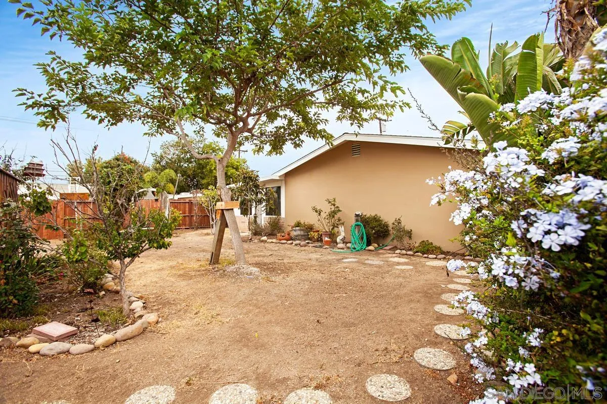 https://cdn.realtyfeed.com/cdn/127/260021731/e103998d64e6940af6155aa46d42e54b.webp