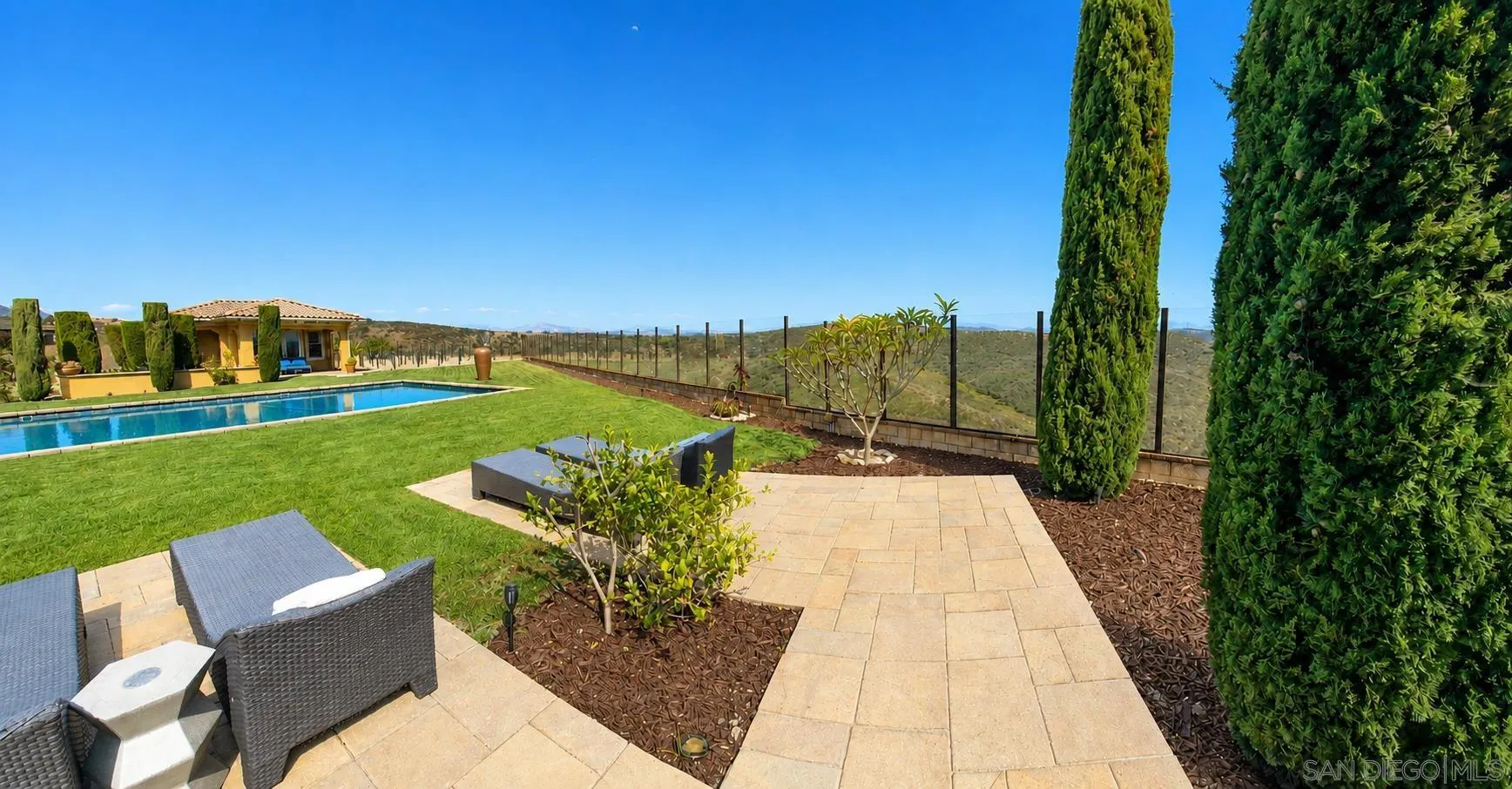 https://cdn.realtyfeed.com/cdn/127/260021734/51ad0279238d026a64332b17e07c9e63.webp