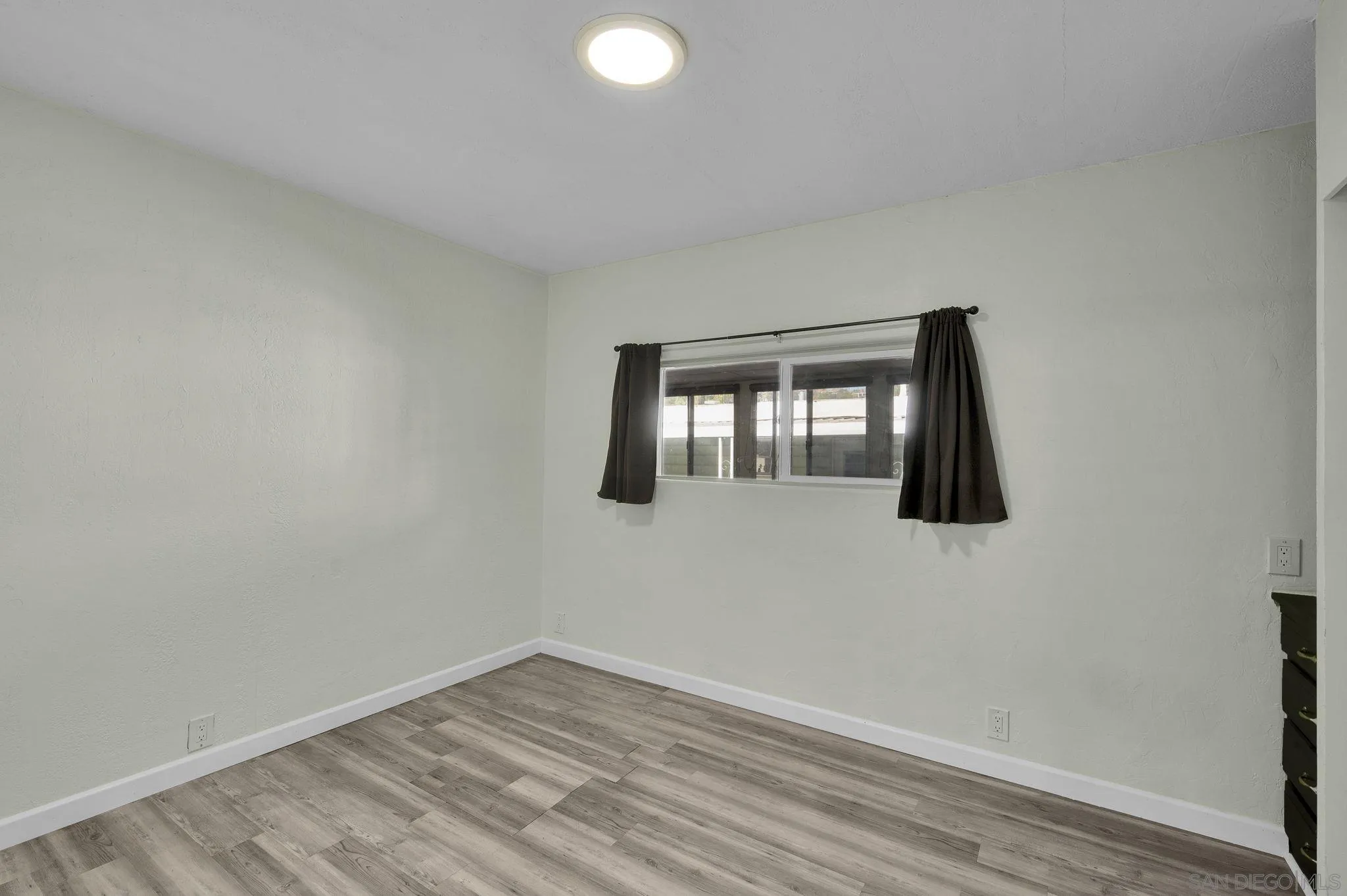 https://cdn.realtyfeed.com/cdn/127/260021736/6d368df02a21c2884389eccb53955cf8.webp