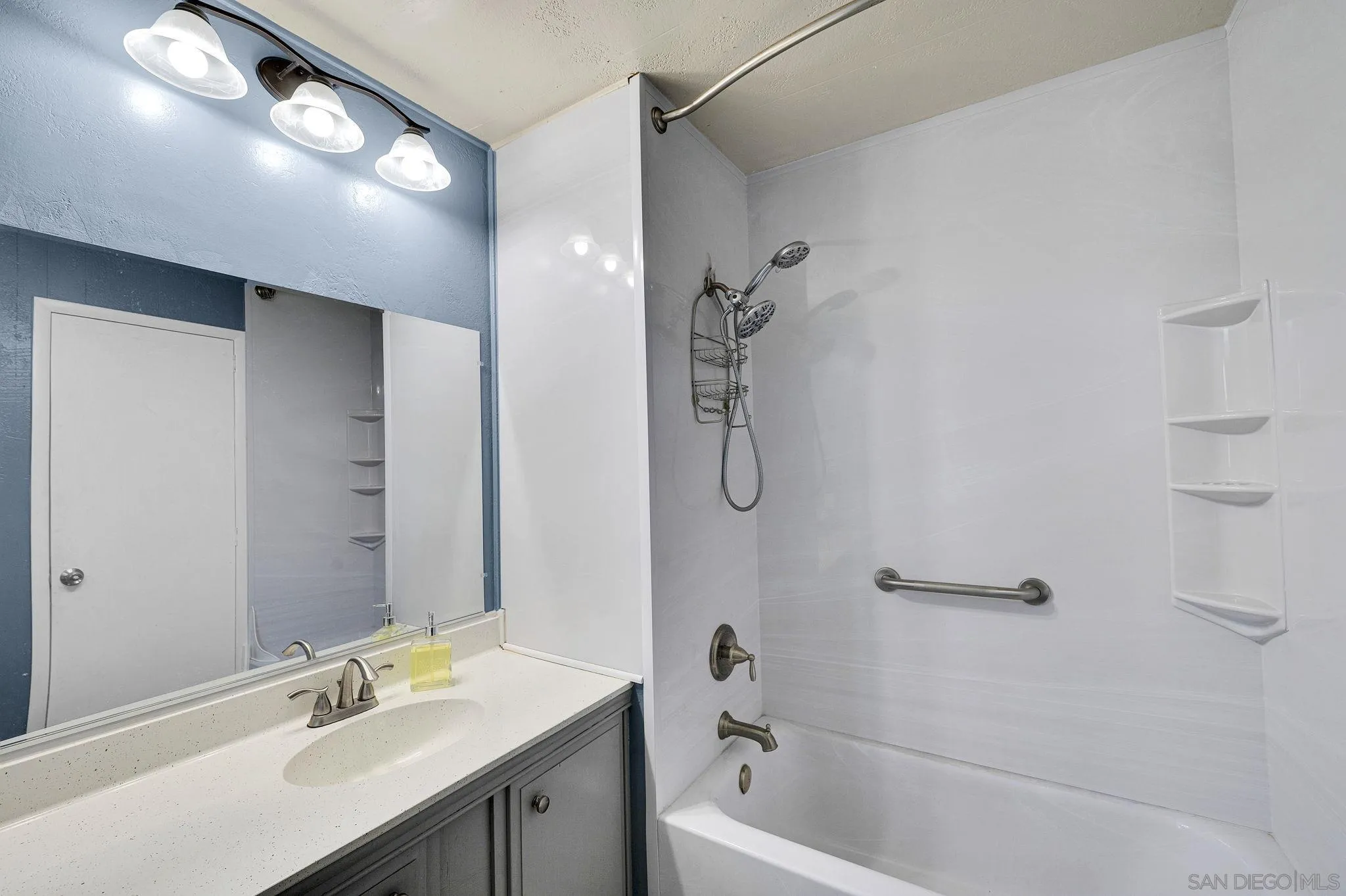 https://cdn.realtyfeed.com/cdn/127/260021736/793aca70a828d059247763b536ea69d5.webp