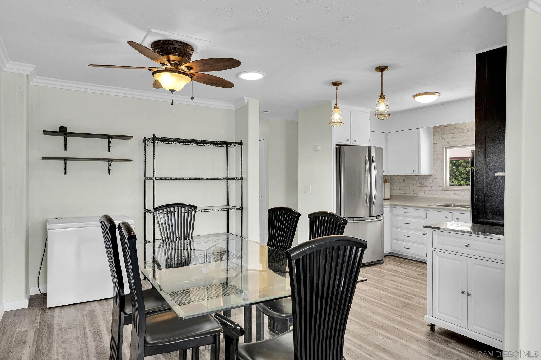 https://cdn.realtyfeed.com/cdn/127/260021736/e10ba8eaa14c4b7c58b44a07d6321632.webp
