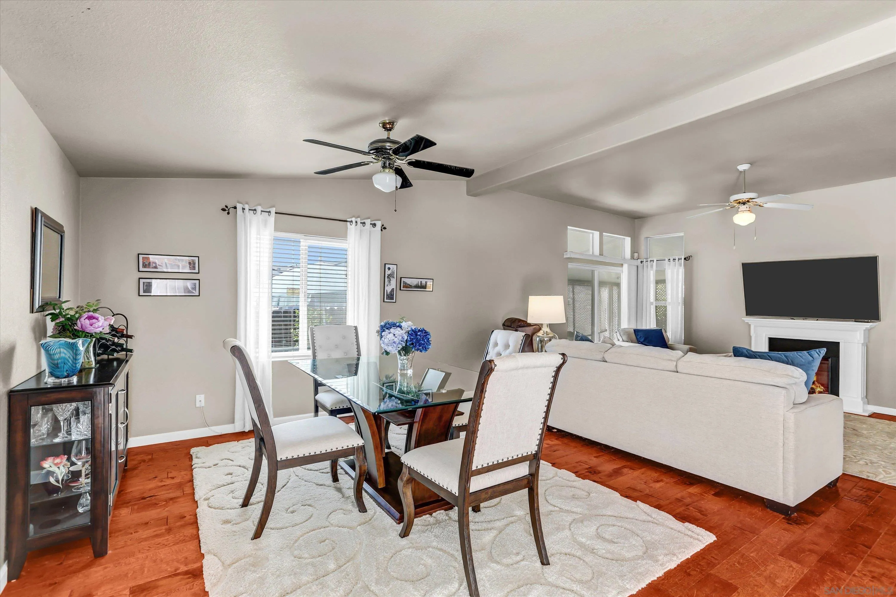 https://cdn.realtyfeed.com/cdn/127/260021740/00410cff43185fe5a2a748834249c981.webp