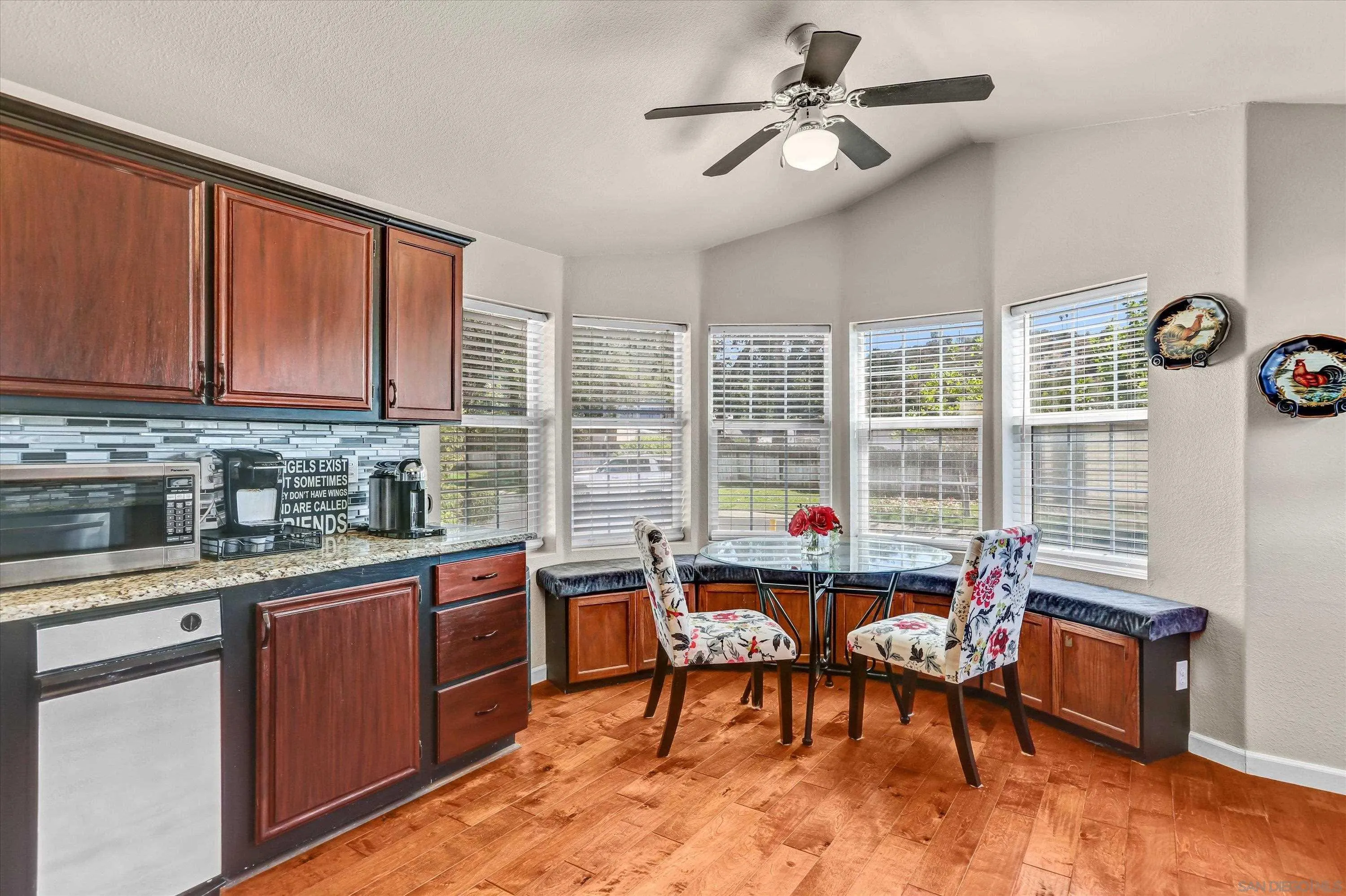 https://cdn.realtyfeed.com/cdn/127/260021740/124520211e66ddaf2a8ffb38653beb88.webp
