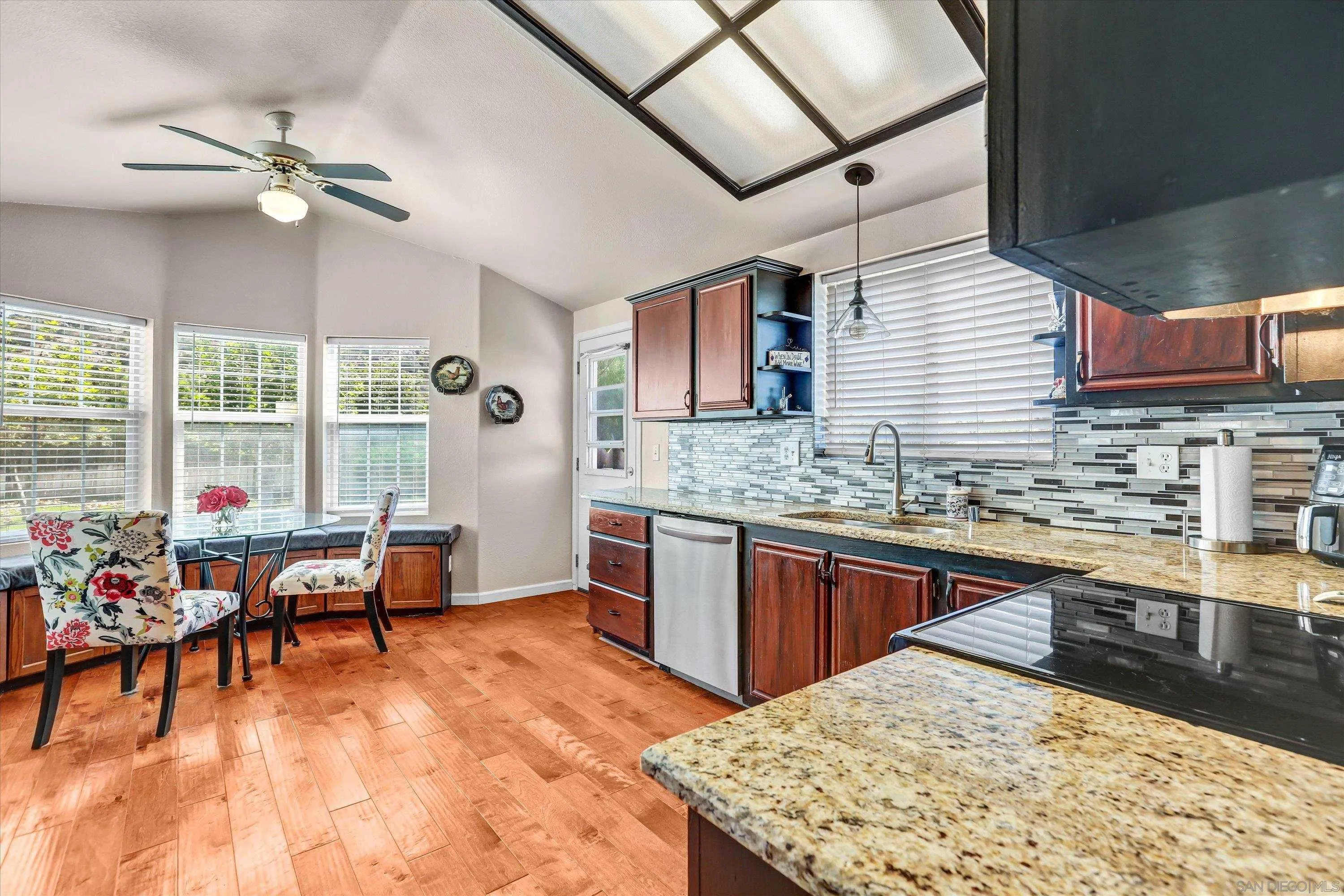 https://cdn.realtyfeed.com/cdn/127/260021740/325e8ef3791ccce3f6061c2643a17d26.webp