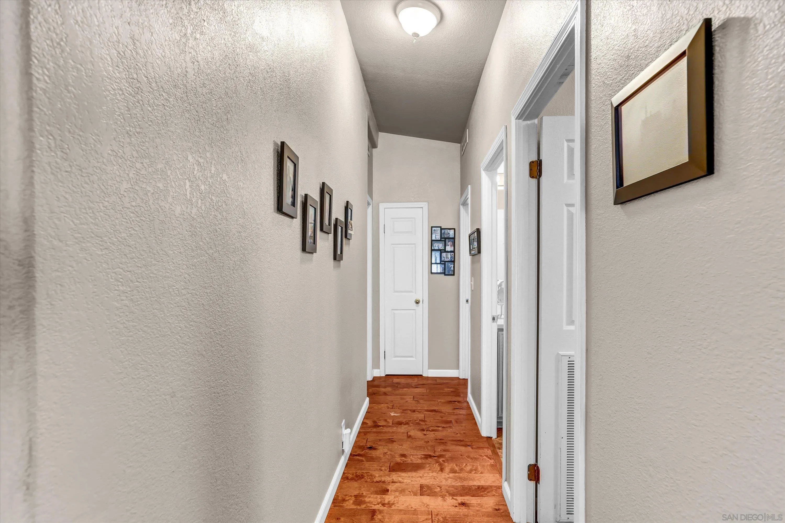https://cdn.realtyfeed.com/cdn/127/260021740/4ace8d82fcacbeb10de06a87c091dd6b.webp