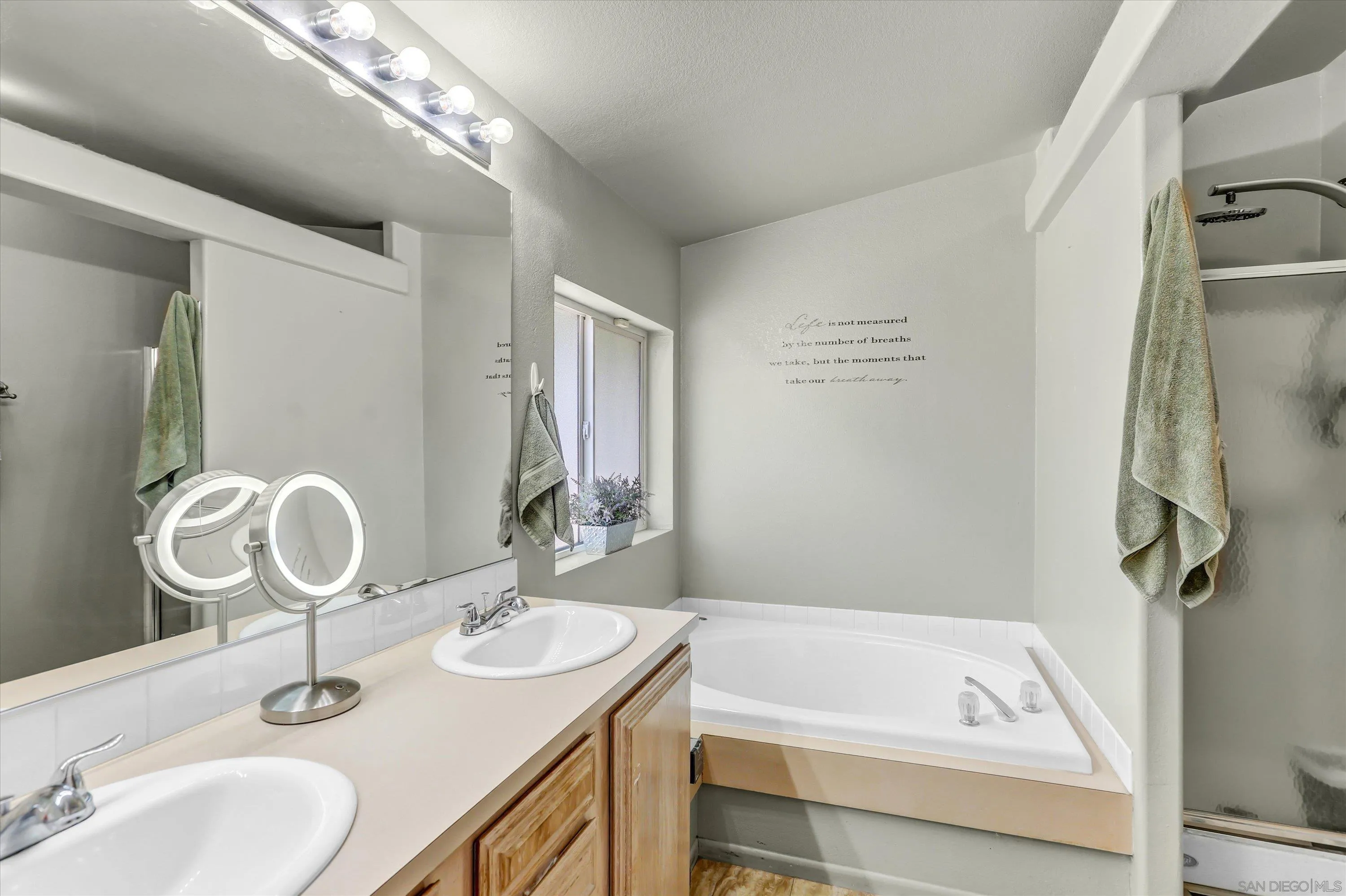 https://cdn.realtyfeed.com/cdn/127/260021740/9c182fa989e55c44b5d9726c6be8e3ed.webp