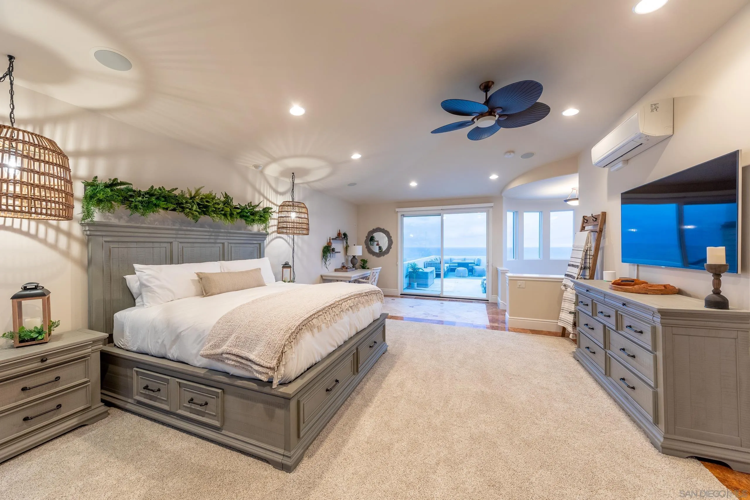 1731 S Pacific St, Oceanside, CA 92054 1731 S Pacific St, Oceanside, CA 92054