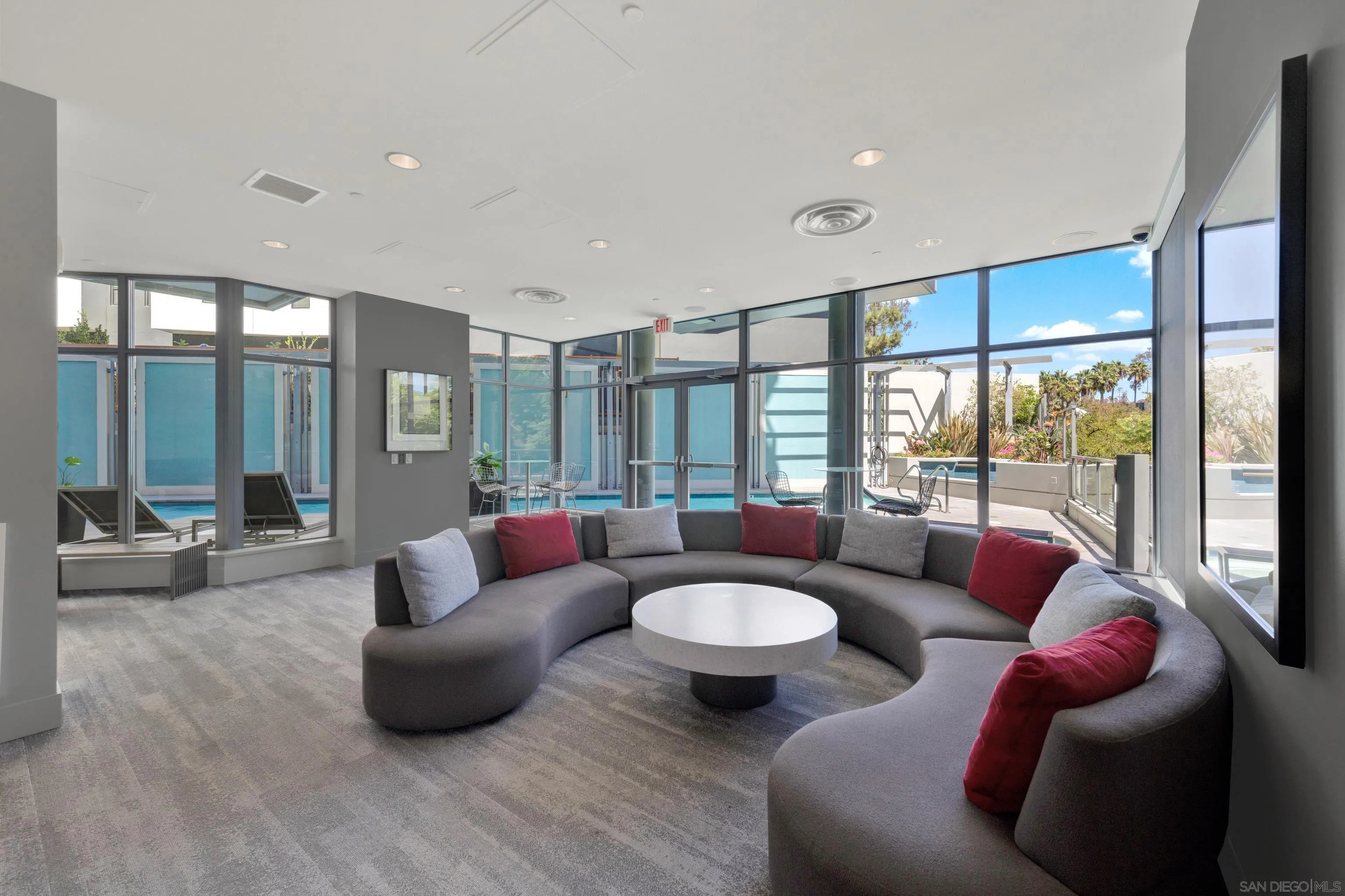 https://cdn.realtyfeed.com/cdn/127/260021746/690da1020344be24b83bfbf898ae9f85.webp