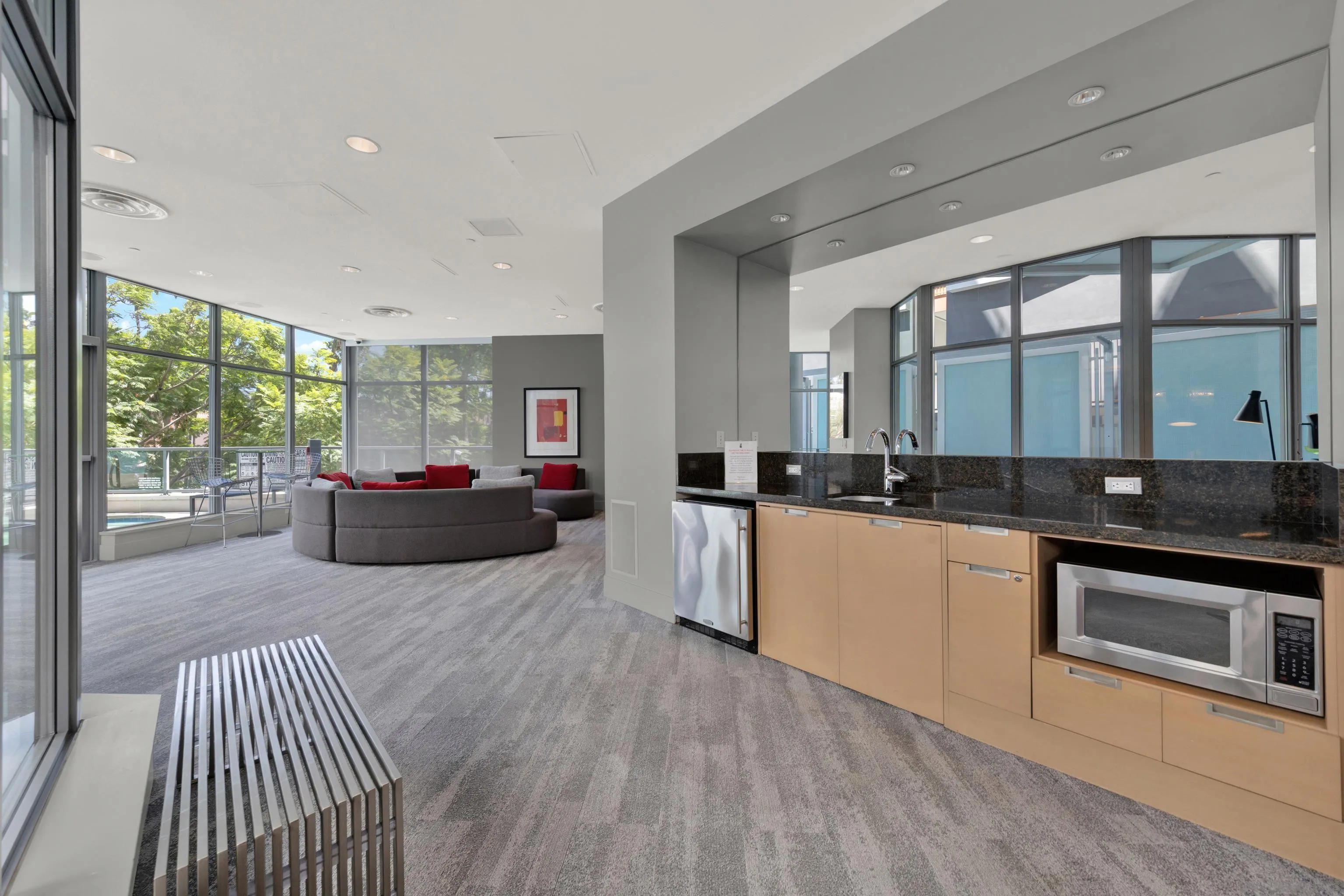 https://cdn.realtyfeed.com/cdn/127/260021746/b248dba757e8623ceb7124fb3bcbd009.webp
