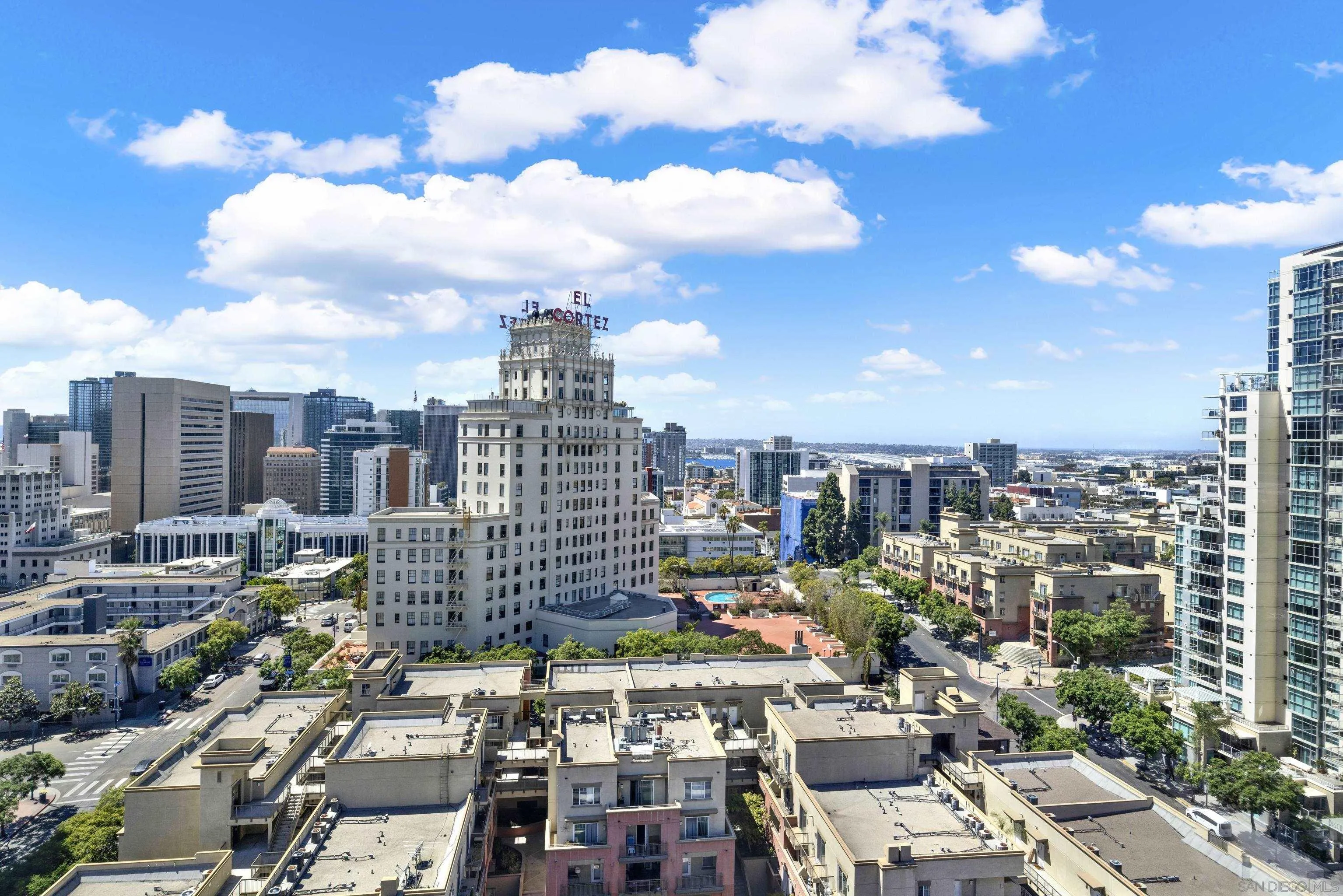 https://cdn.realtyfeed.com/cdn/127/260021746/b842885ab67bec596ab9319f54264419.webp