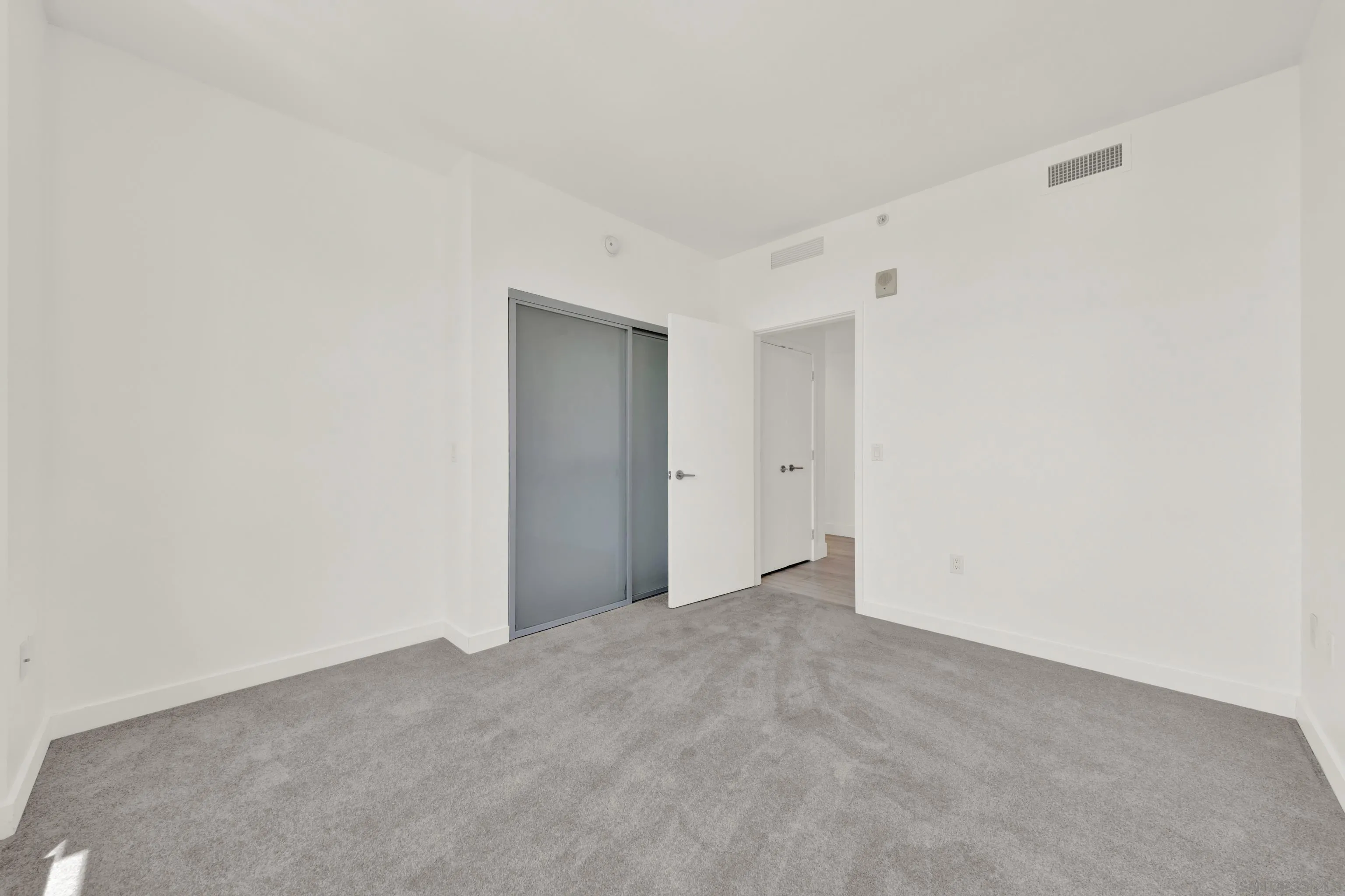 https://cdn.realtyfeed.com/cdn/127/260021746/bce6947a1c307c903188586ddccb5d6c.webp