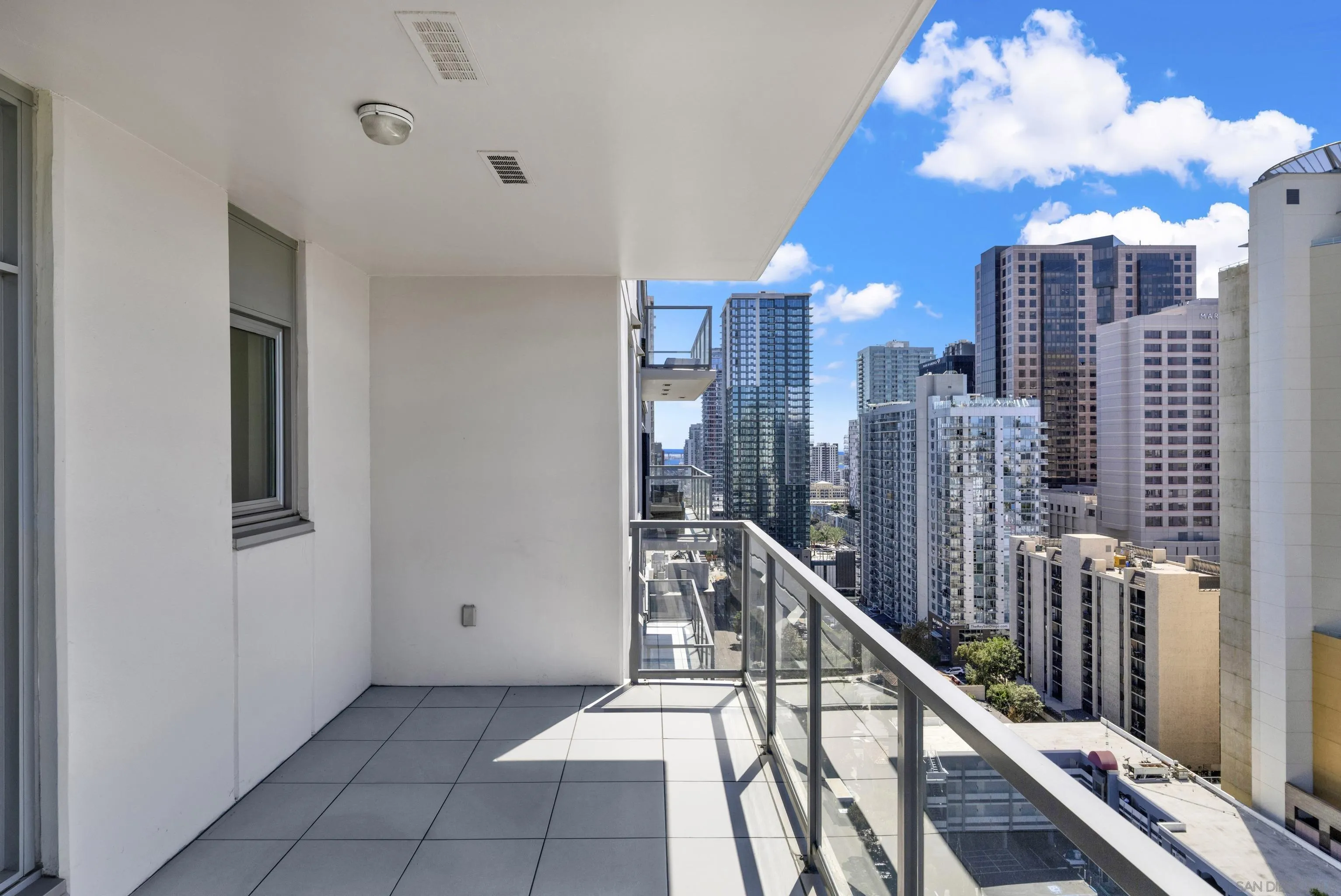 https://cdn.realtyfeed.com/cdn/127/260021746/cf8a940131d3566b888e81d520e59172.webp