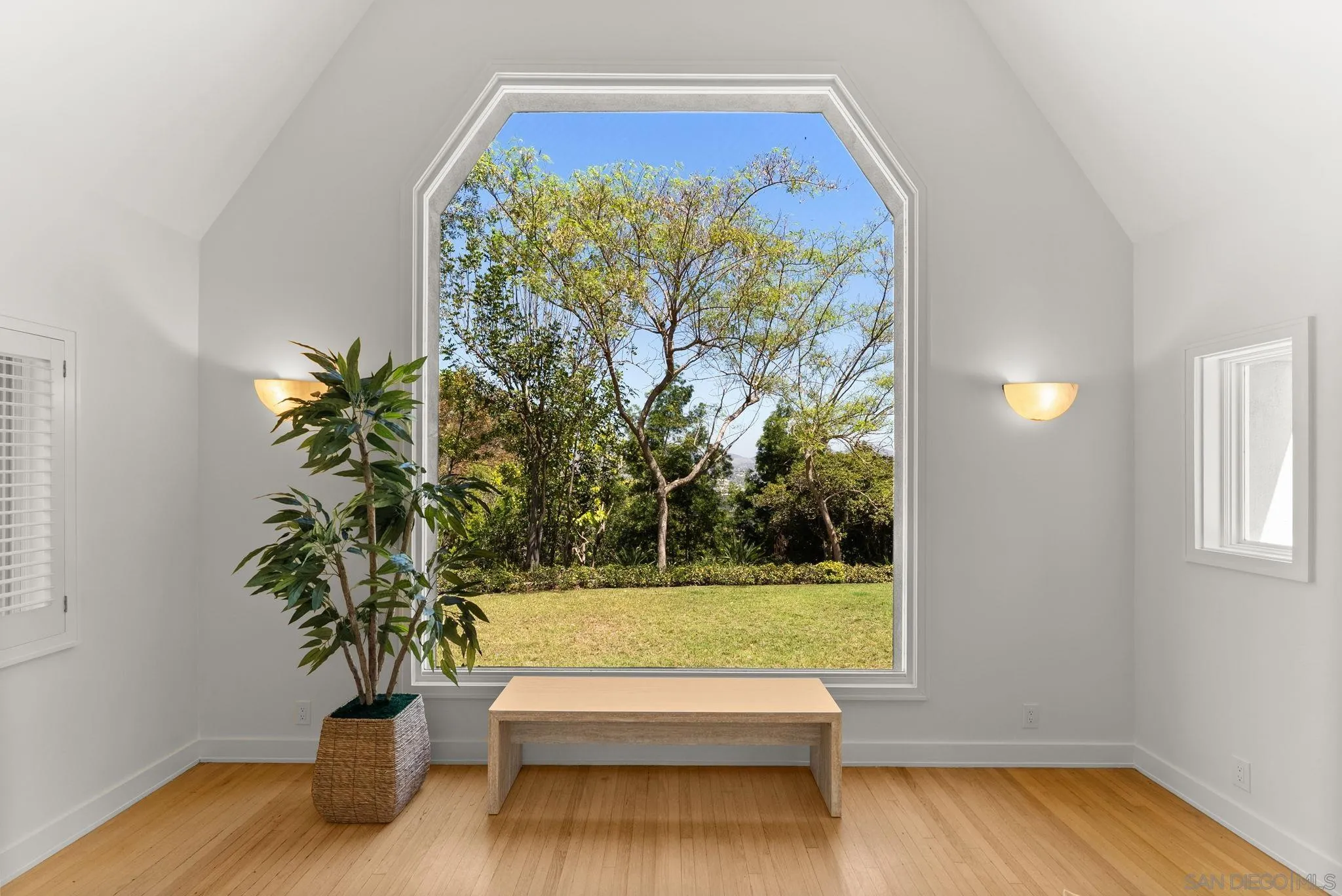 https://cdn.realtyfeed.com/cdn/127/260021747/4243fdee82988fb8fdd68672d66b72f2.webp