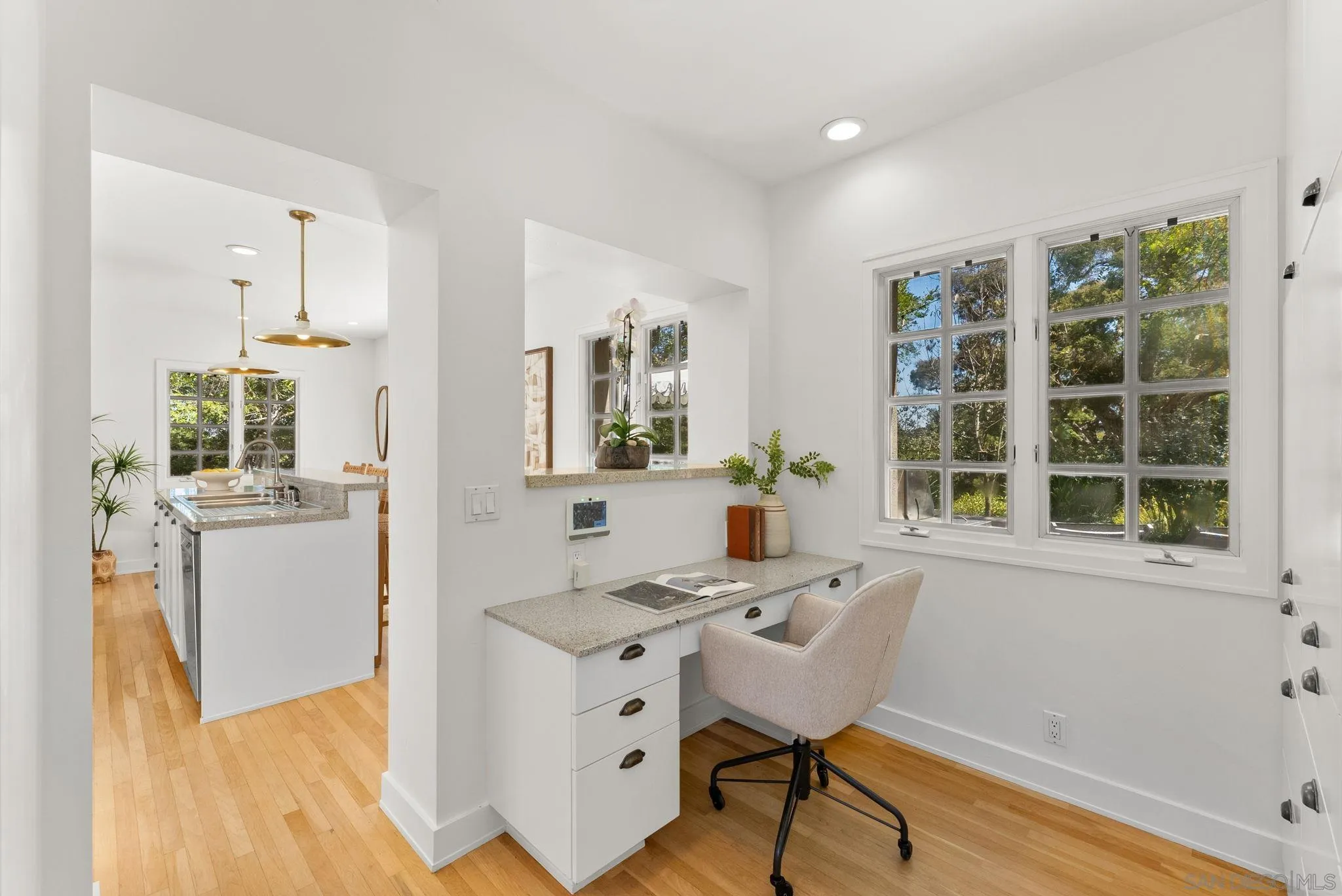 https://cdn.realtyfeed.com/cdn/127/260021747/6f2670e75feec3e5b958296cf084c313.webp