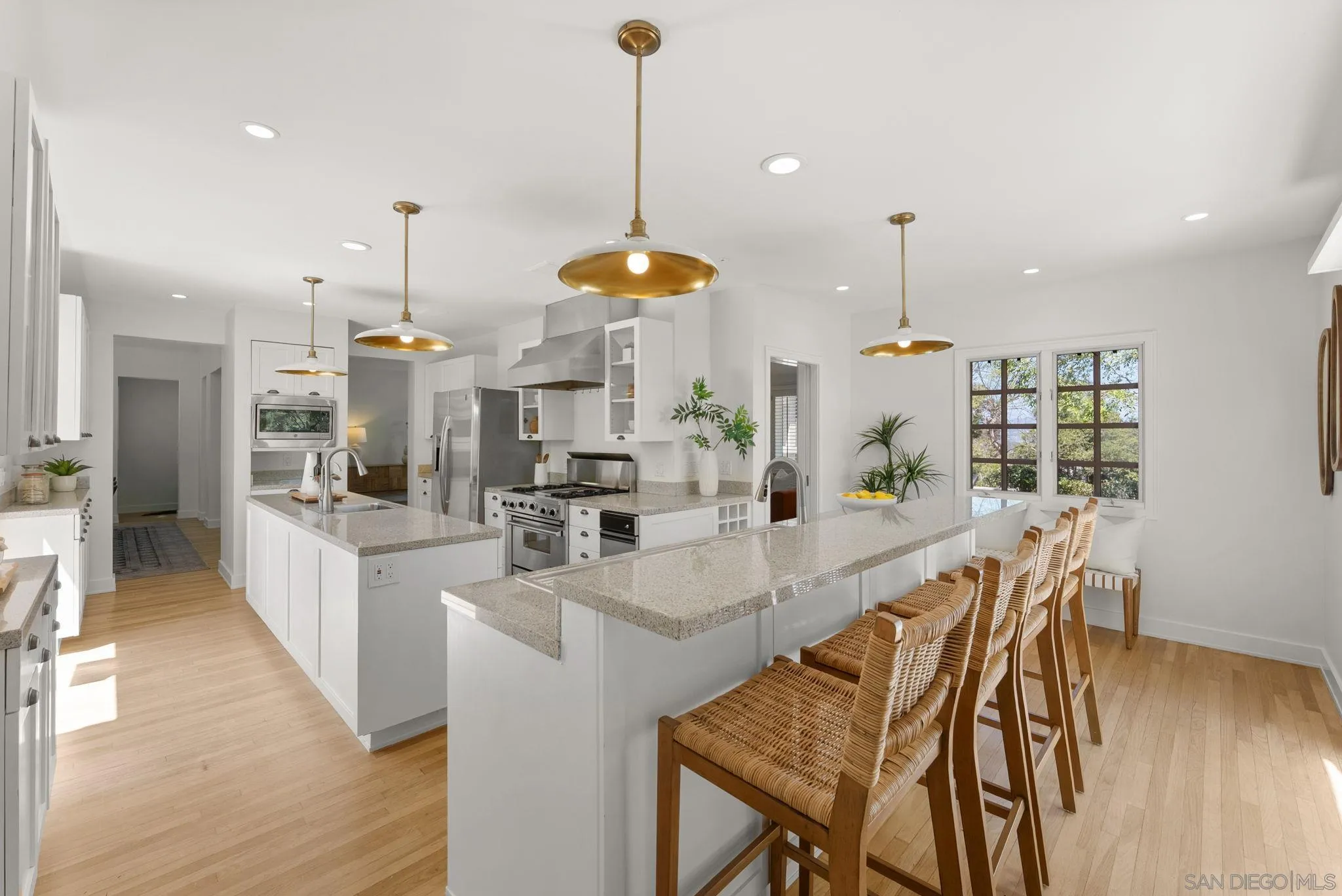 https://cdn.realtyfeed.com/cdn/127/260021747/7f3303650be8d3a49056bd8069668ede.webp