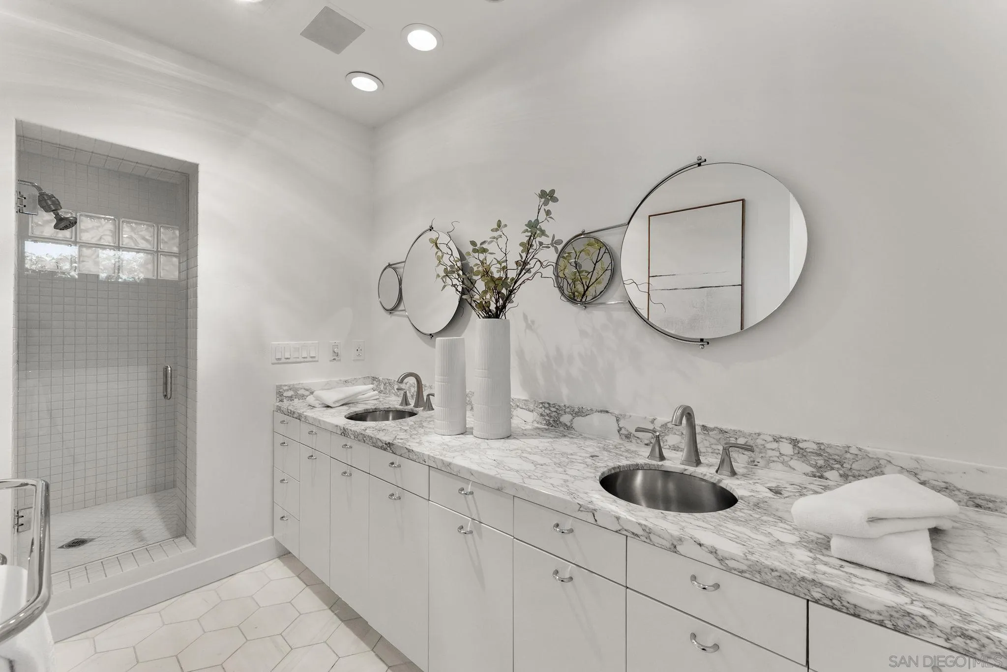 https://cdn.realtyfeed.com/cdn/127/260021747/f2a47285392c08ab94f0b20587fd9205.webp