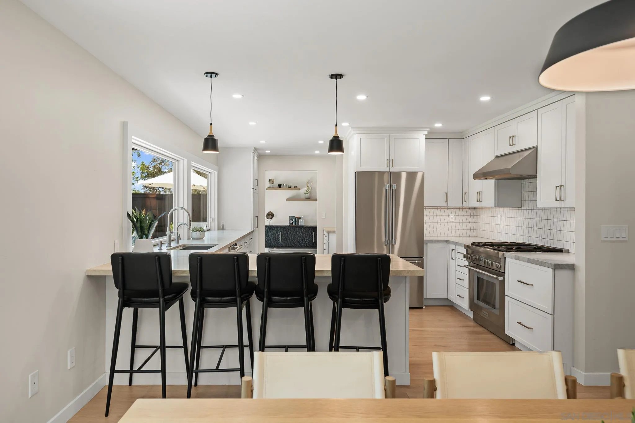 https://cdn.realtyfeed.com/cdn/127/260021748/b76d3eebdc2a9e2f68015d59cff471ed.webp