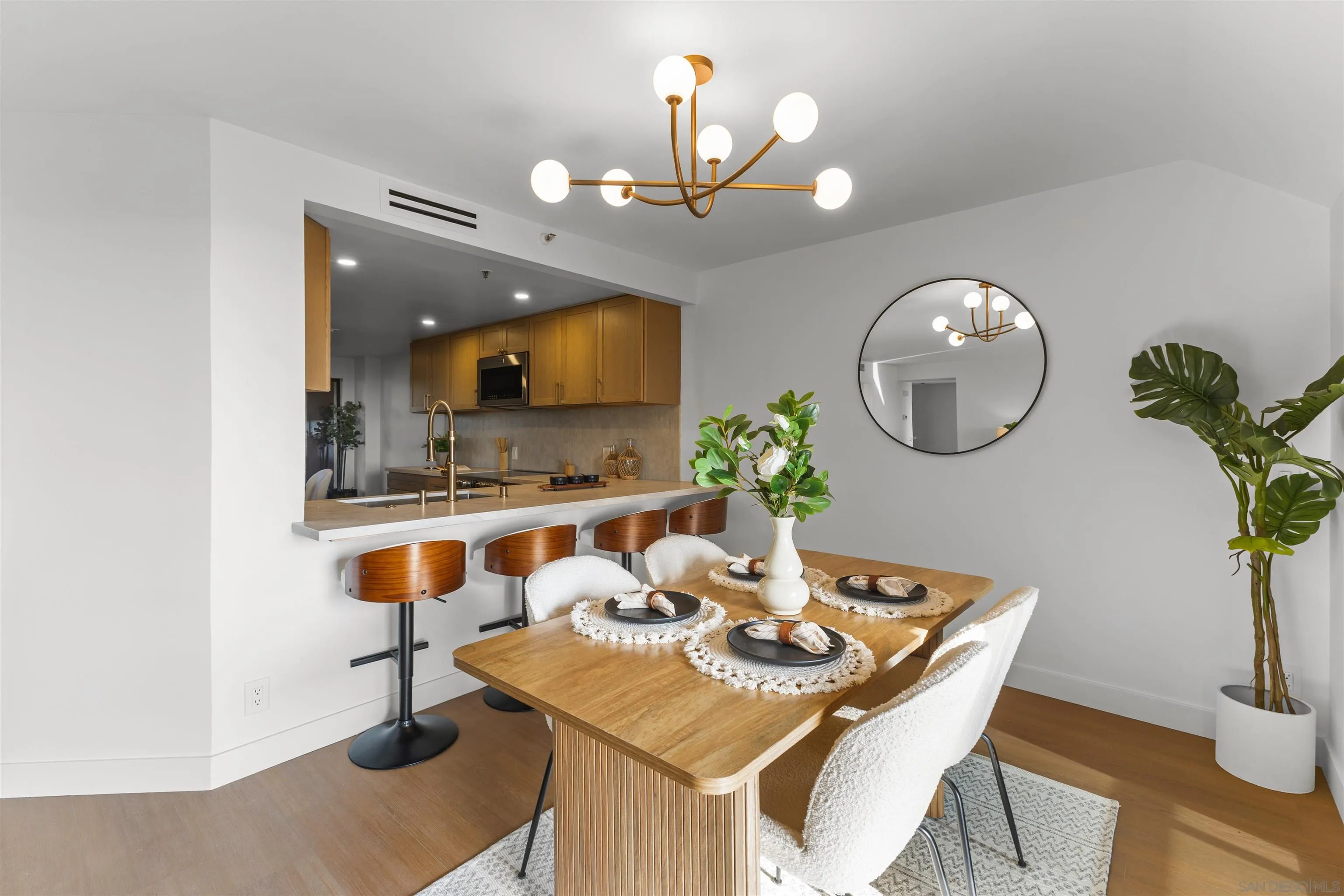 https://cdn.realtyfeed.com/cdn/127/260021750/0b8101da7d4c2bb72ddc0b6cc0d395ad.webp