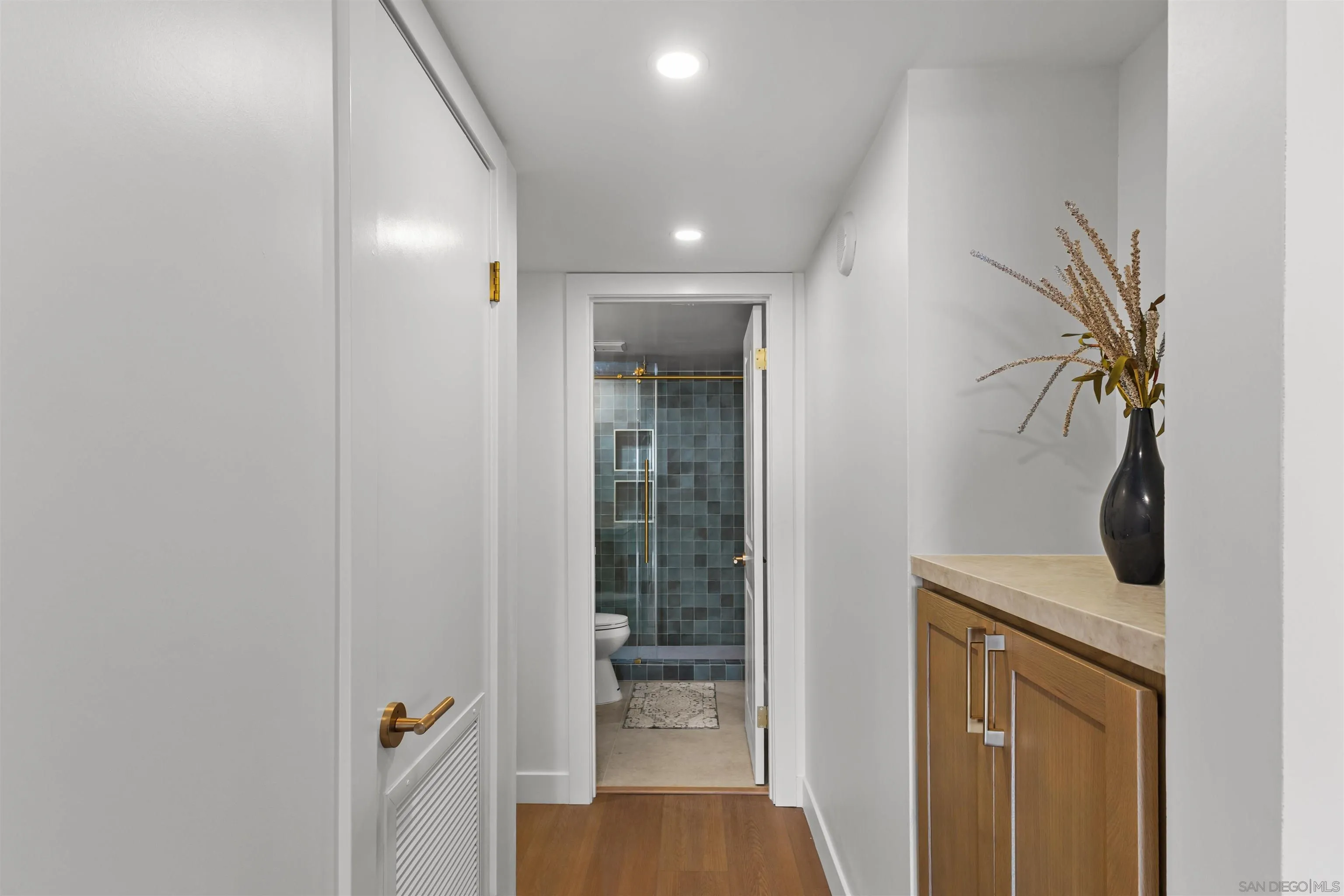 https://cdn.realtyfeed.com/cdn/127/260021750/2a7b8d53f734bb404107e0224e012d3c.webp