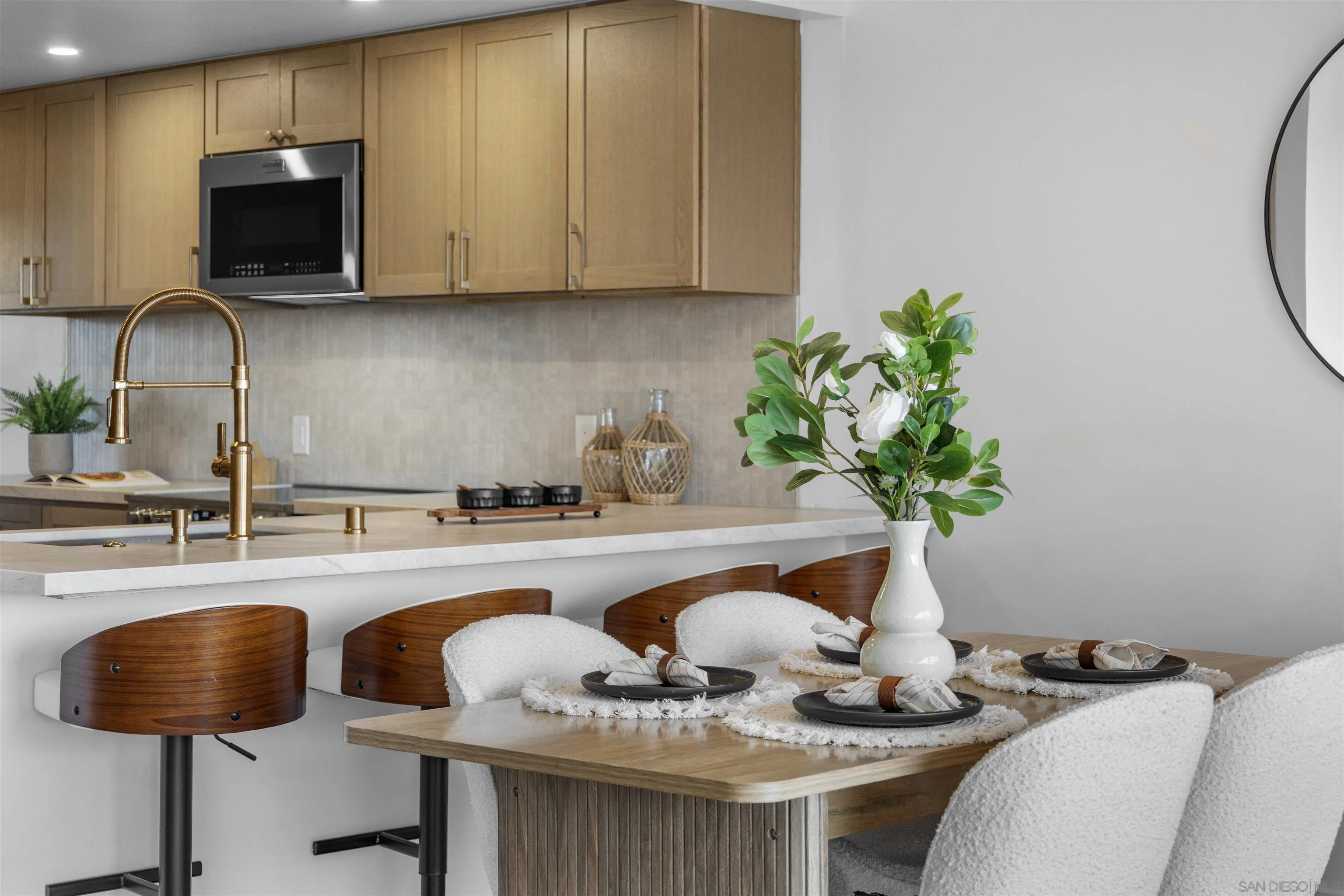 https://cdn.realtyfeed.com/cdn/127/260021750/3f0b6e01e3ee1ff2d4068e5d2b03feb3.webp