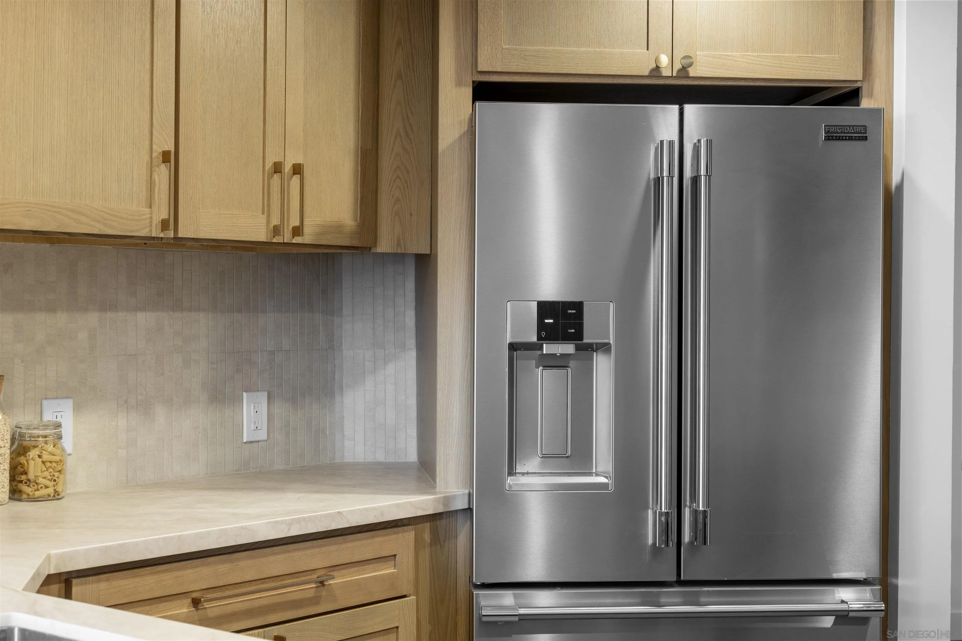 https://cdn.realtyfeed.com/cdn/127/260021750/590c493a34390b90dad254424533157a.webp