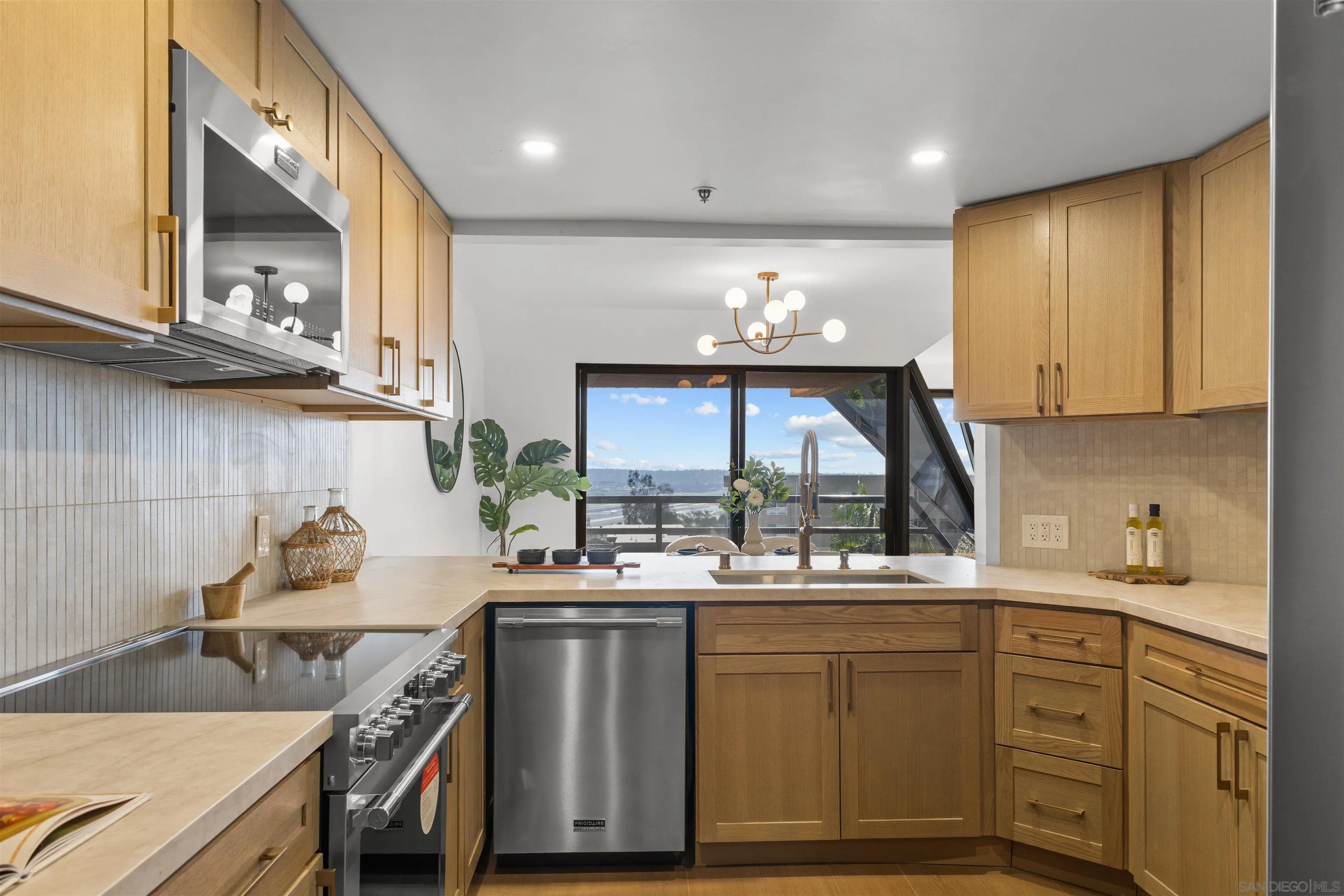 https://cdn.realtyfeed.com/cdn/127/260021750/b578c36e7b02bdb9f44f173938a7b138.webp