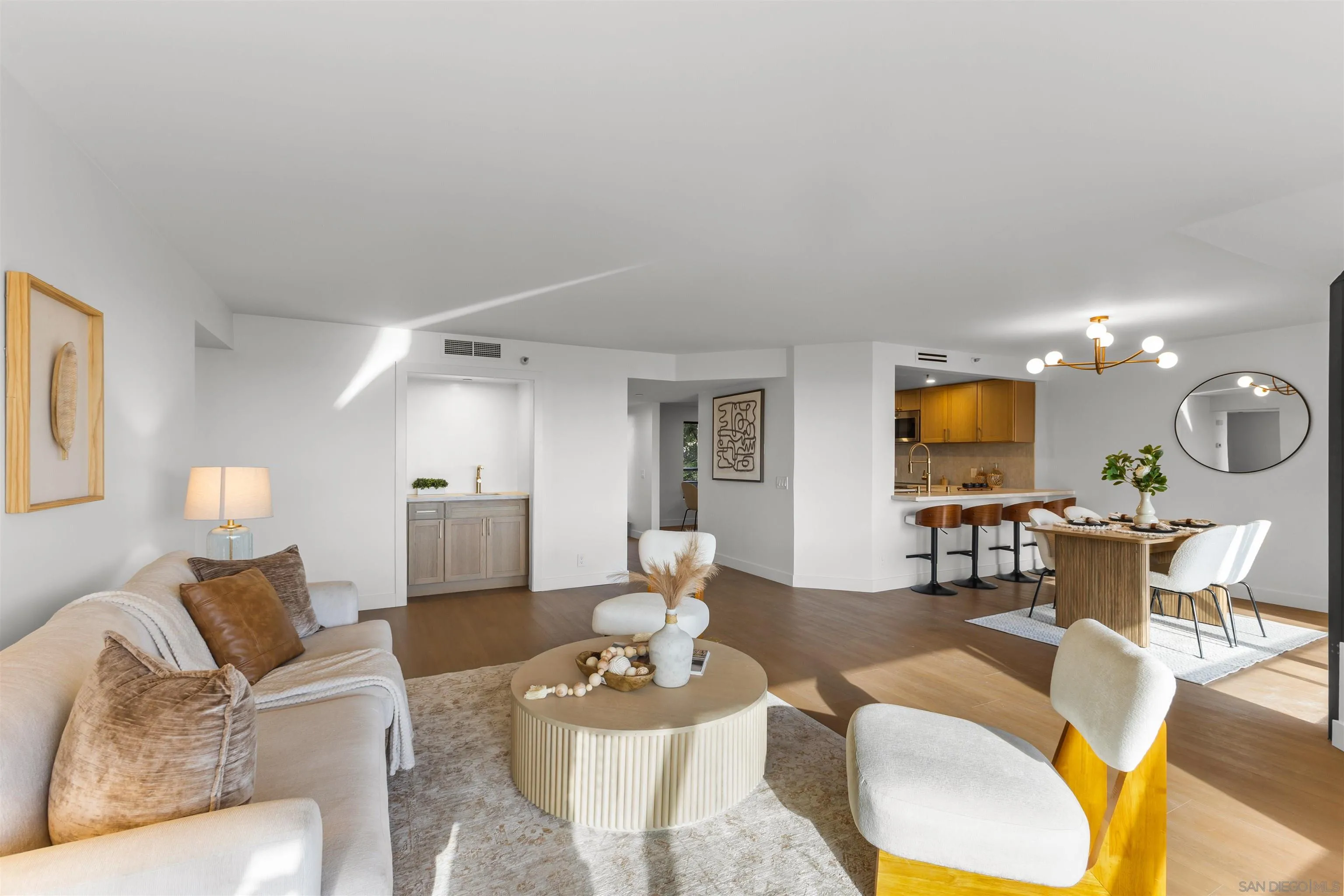 https://cdn.realtyfeed.com/cdn/127/260021750/c20f2d559a3137cc2b97c0beb5b48a4d.webp