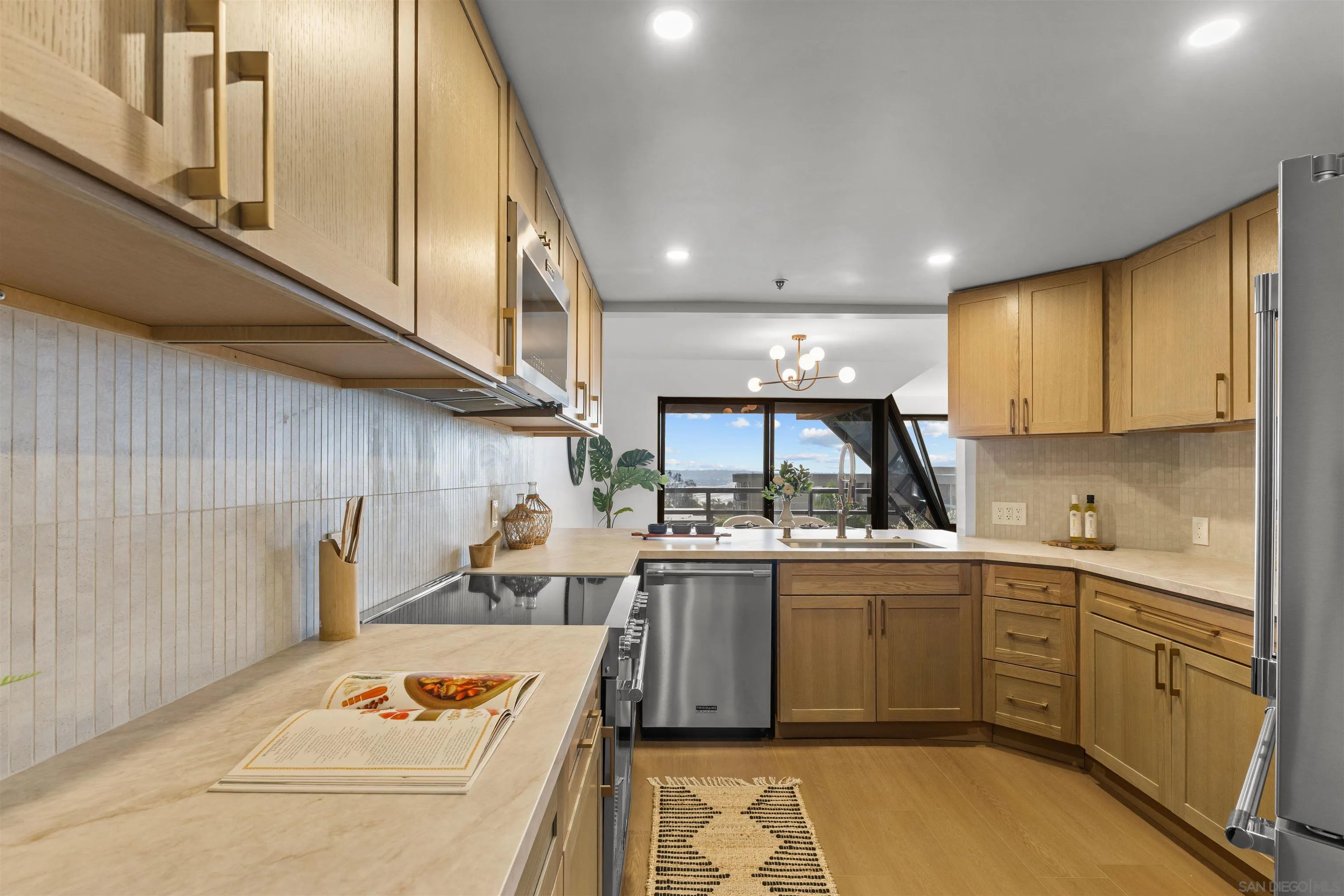 https://cdn.realtyfeed.com/cdn/127/260021750/e2f7dc1ad3a91e4f036048ad03642e47.webp