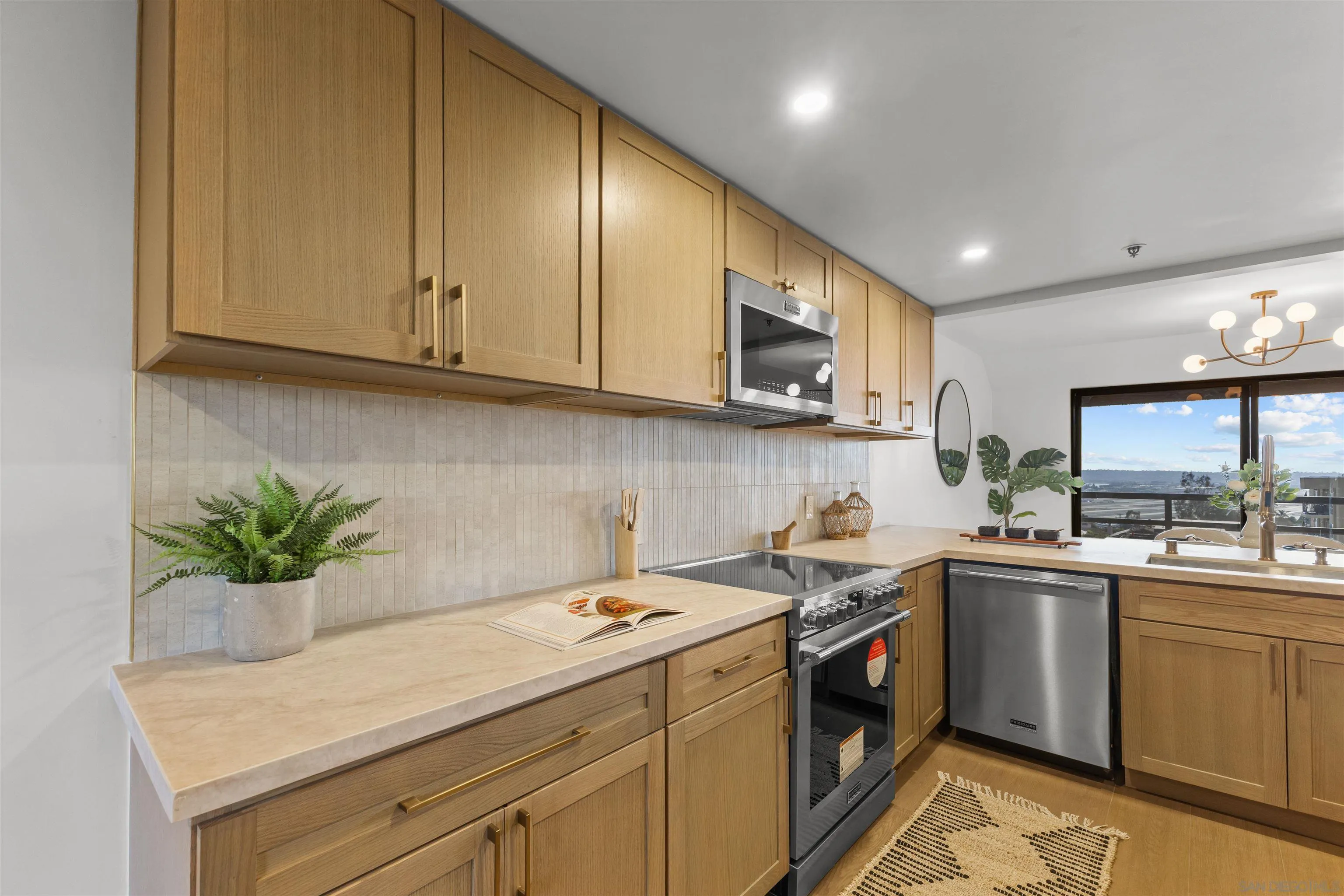 https://cdn.realtyfeed.com/cdn/127/260021750/fafe16220fc59d55075bba0910dbd527.webp