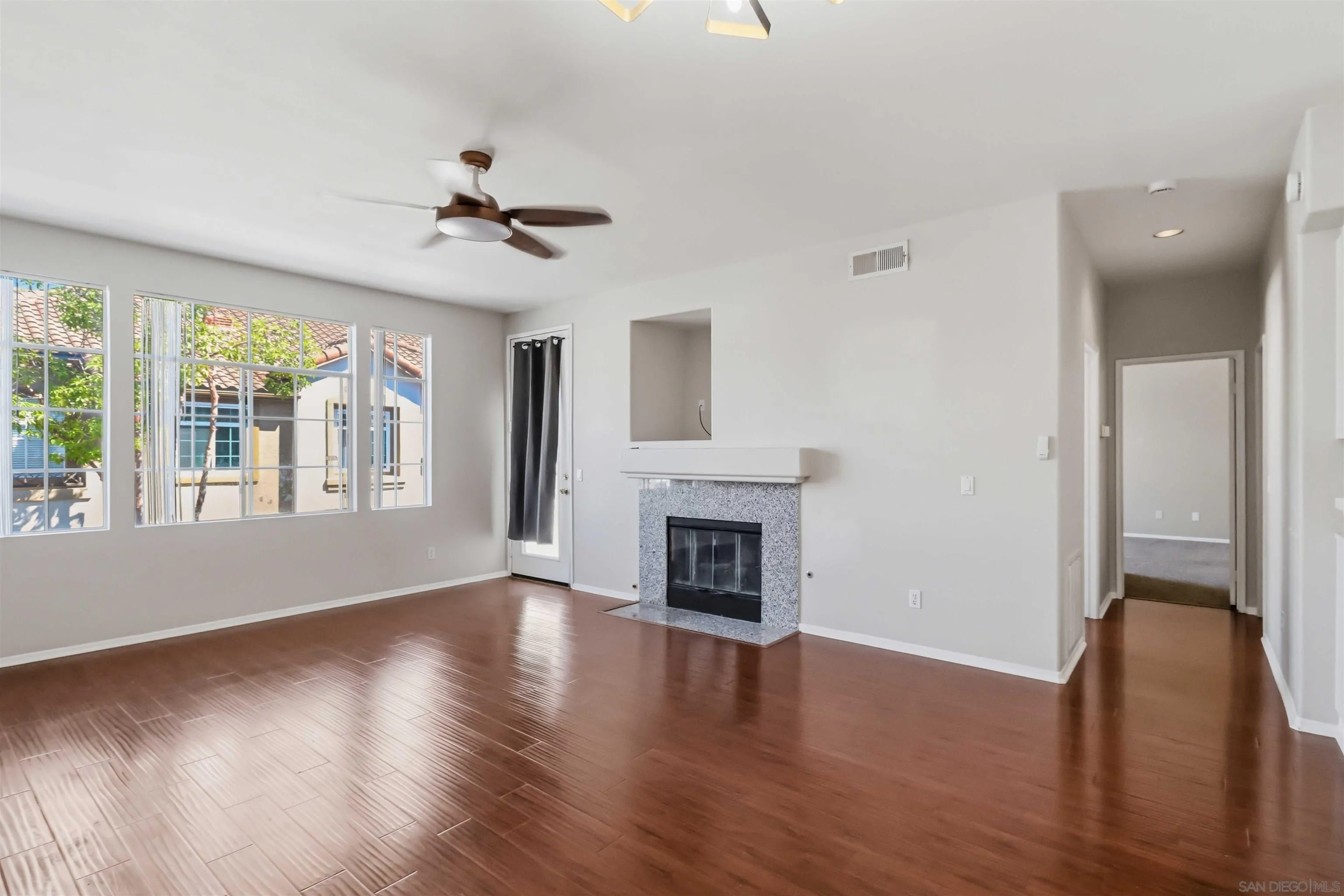 https://cdn.realtyfeed.com/cdn/127/260021752/098103e11e532f0f4b806c448995d726.webp